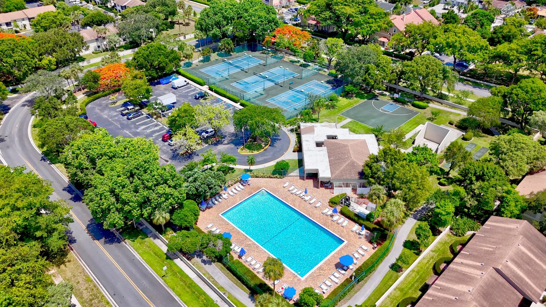 105 Gardens Drive 102