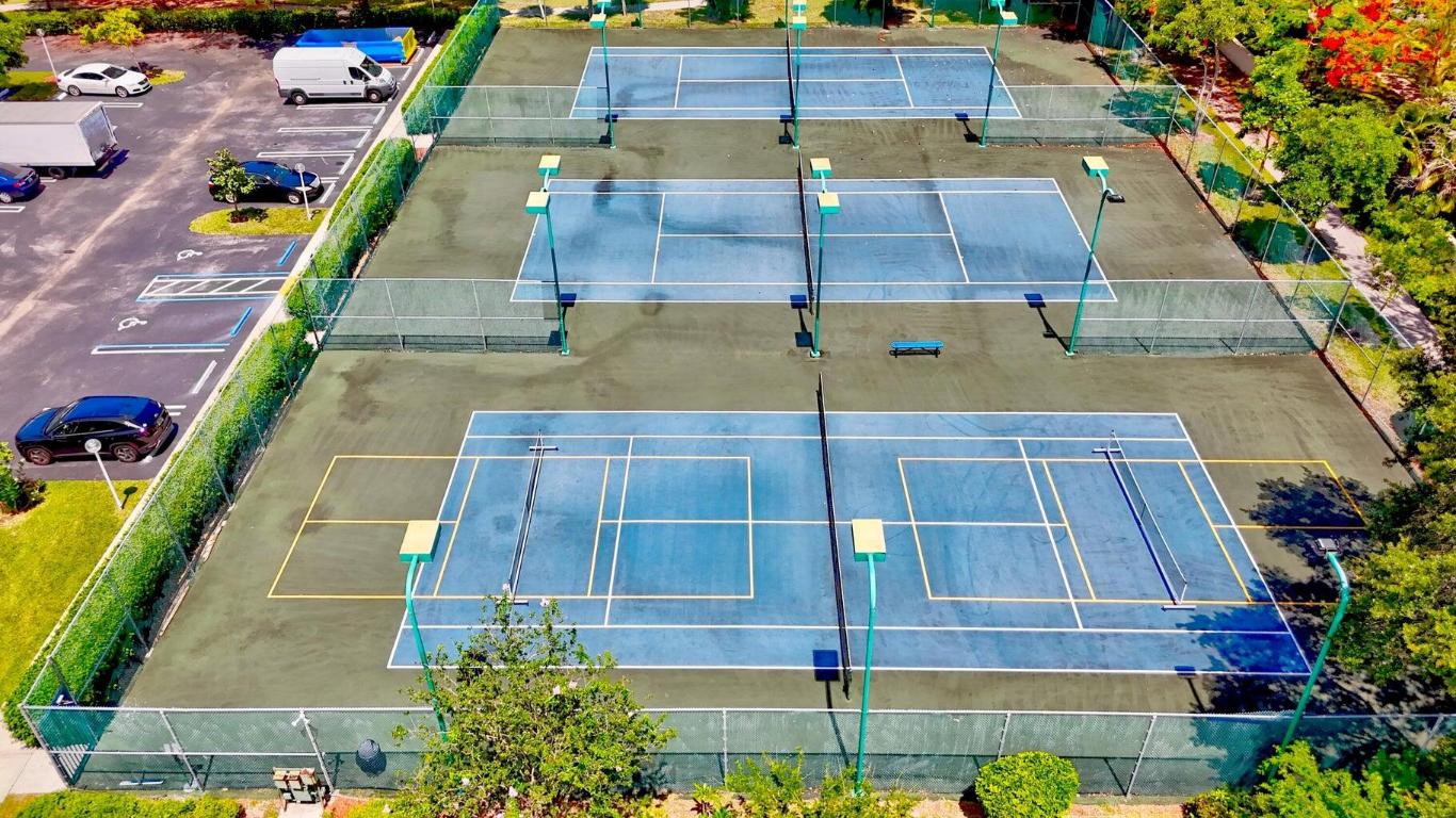 105 Gardens Drive 102