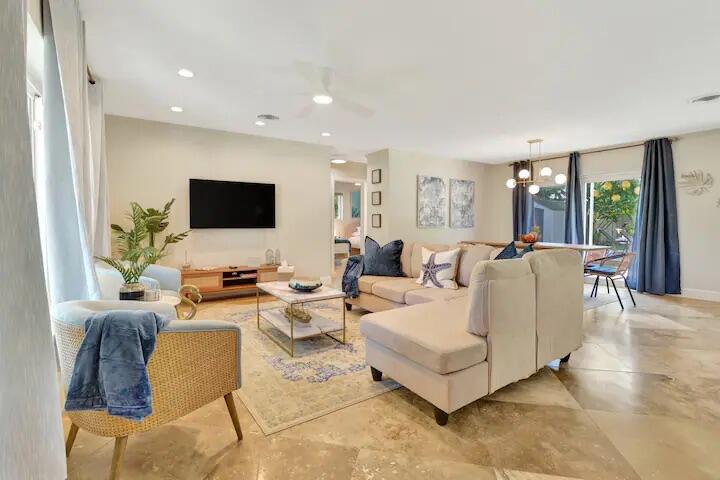 2320 NE 51st Street