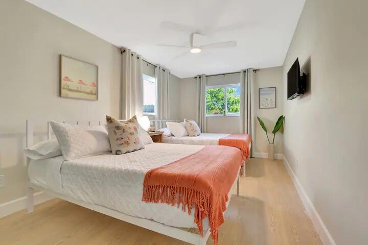 2320 NE 51st Street