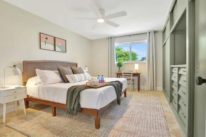 2320 NE 51st Street