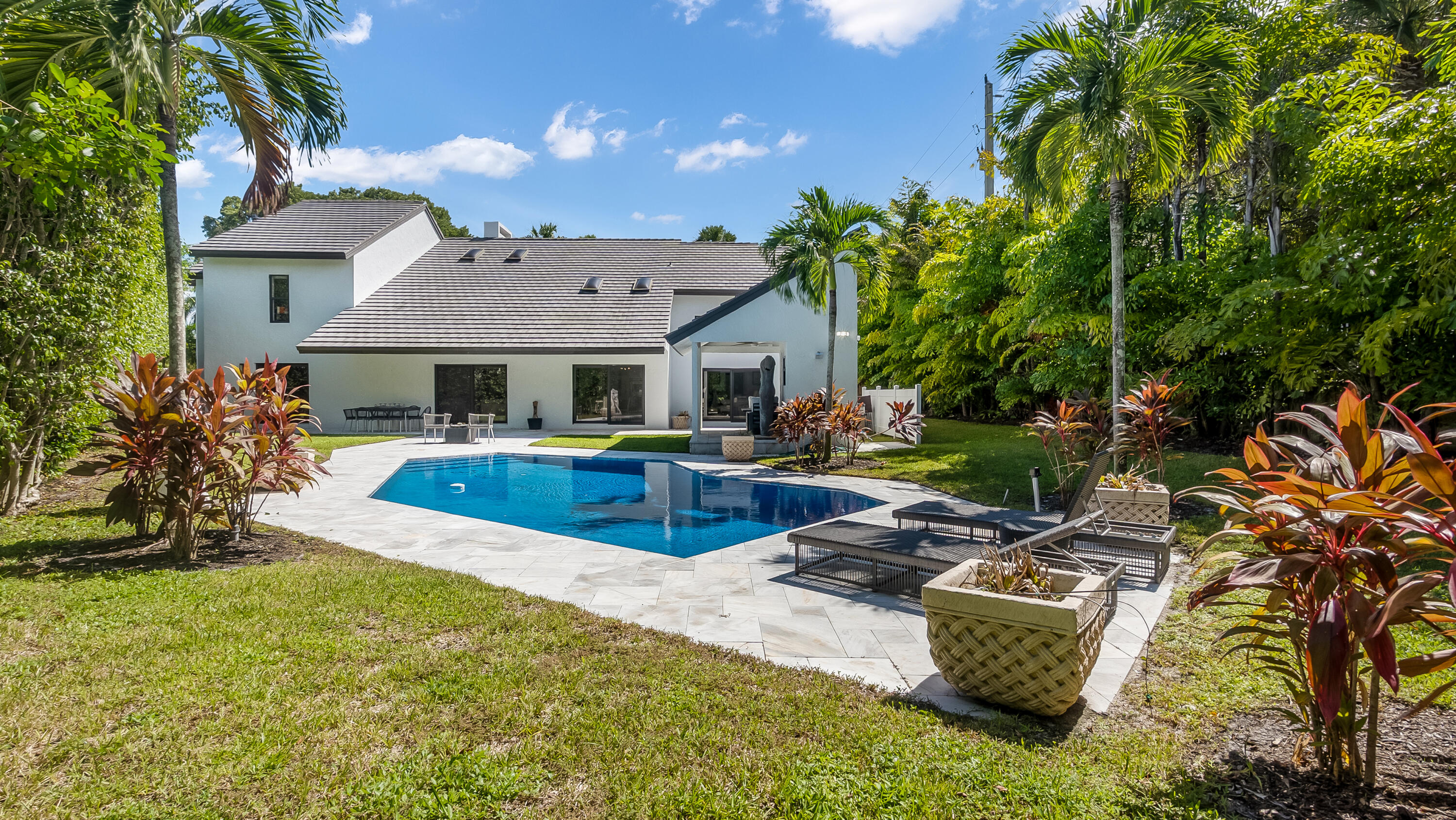 501 Sandpiper Way