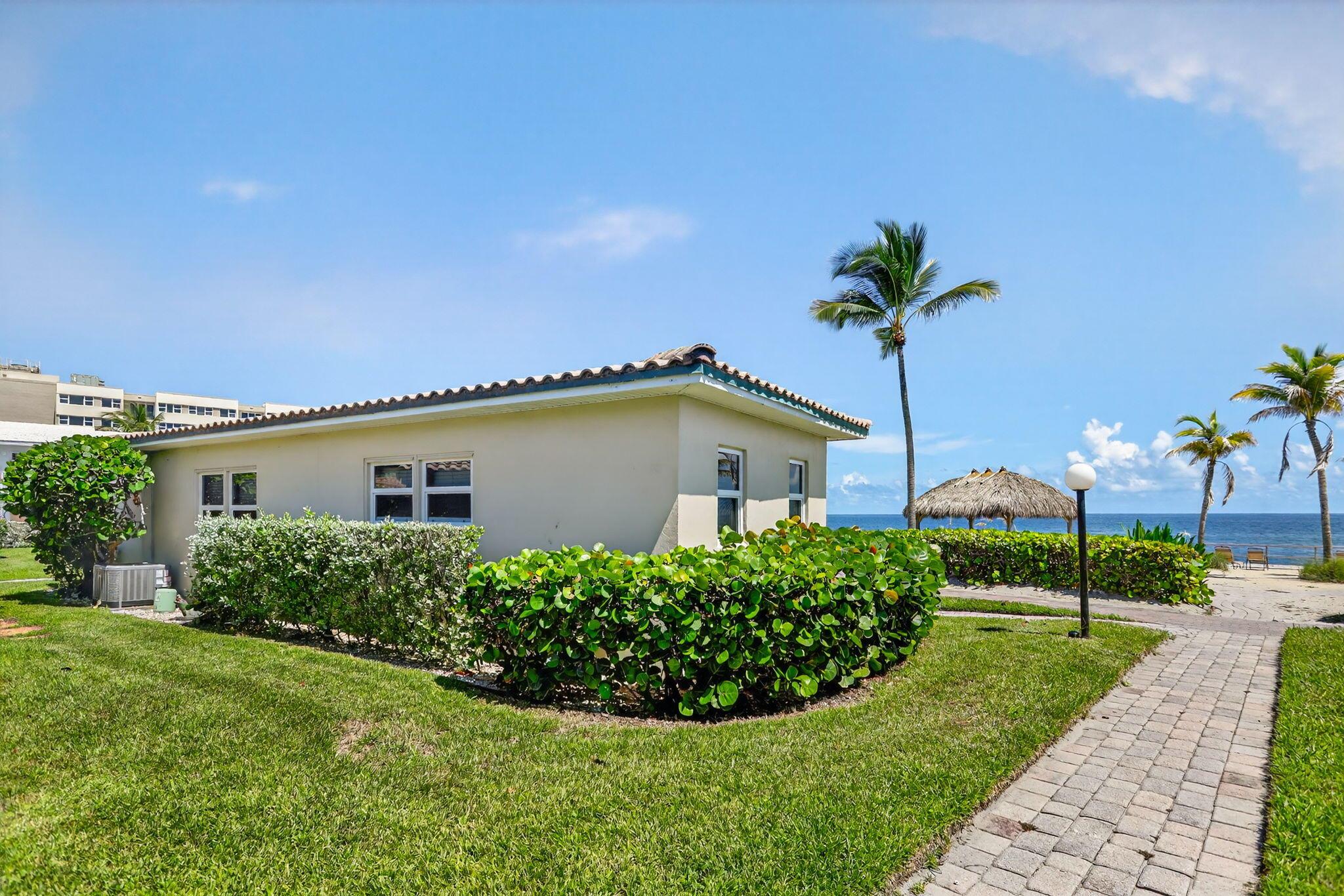 1225 Hillsboro Mile B2