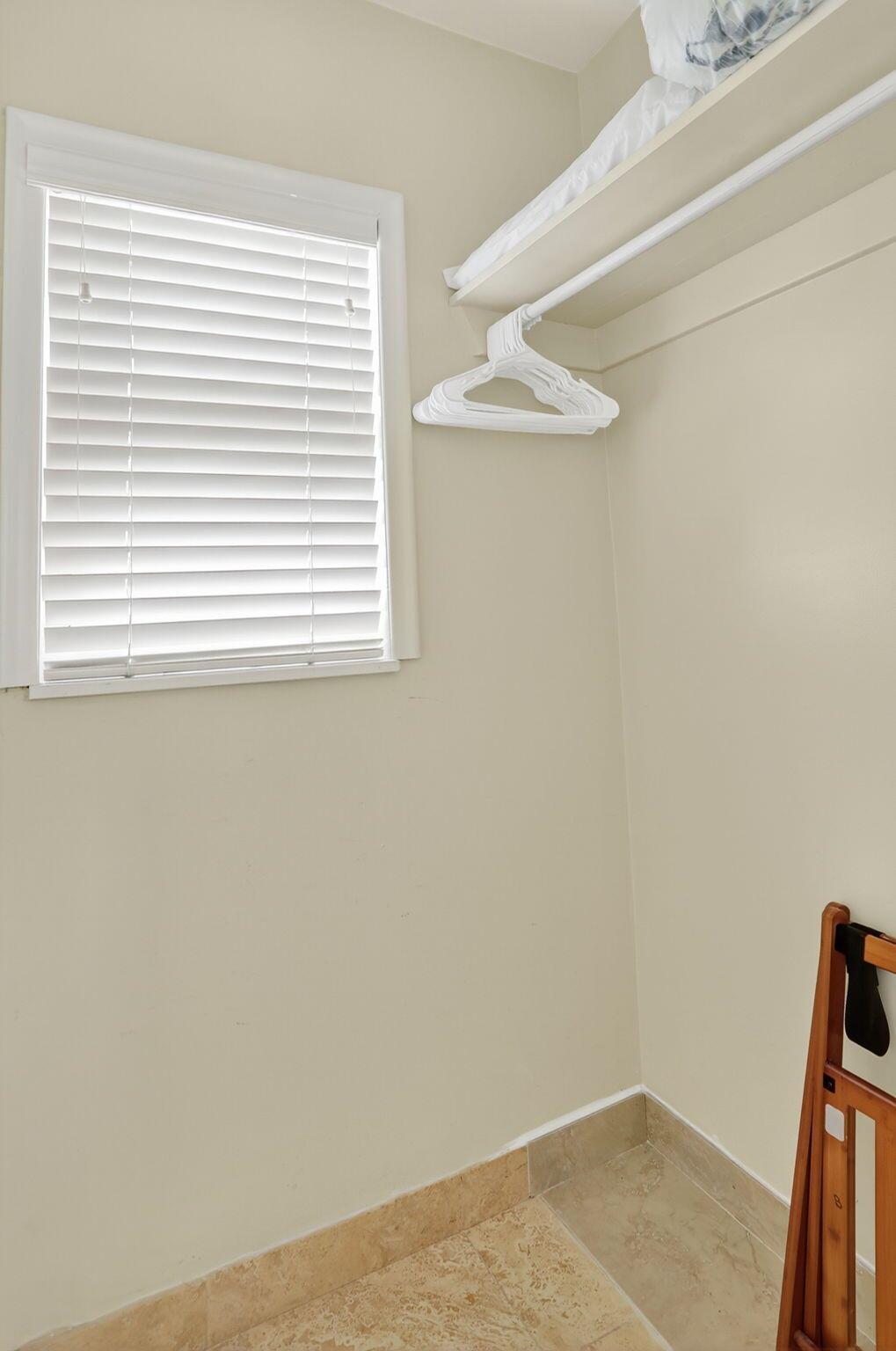 1225 Hillsboro Mile B2