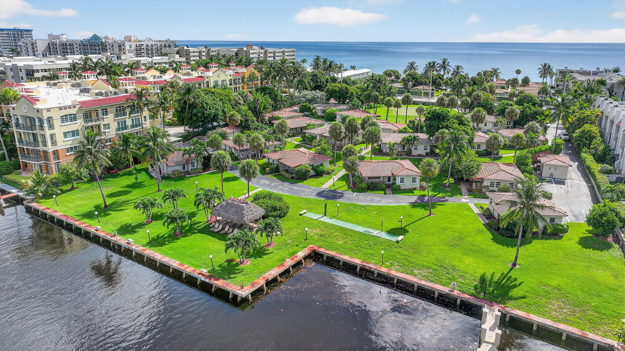 1225 Hillsboro Mile B2