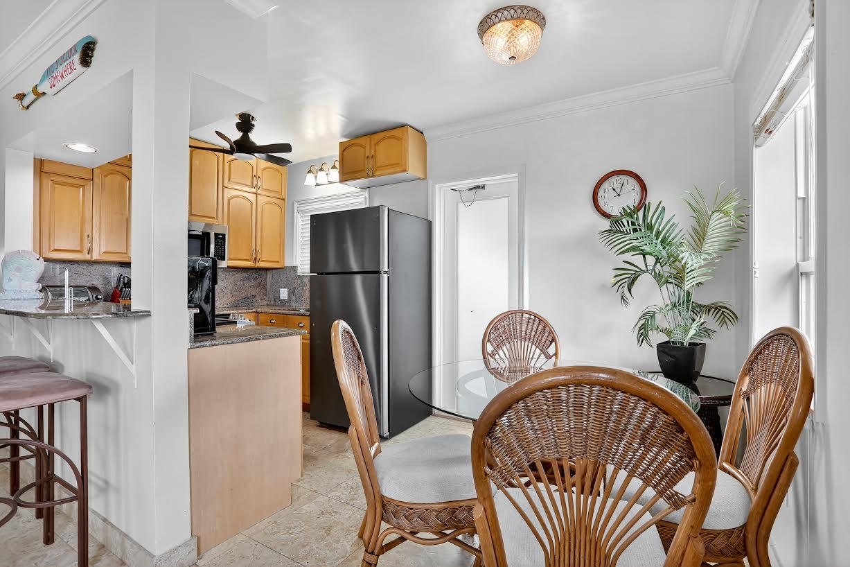 1225 Hillsboro Mile B2