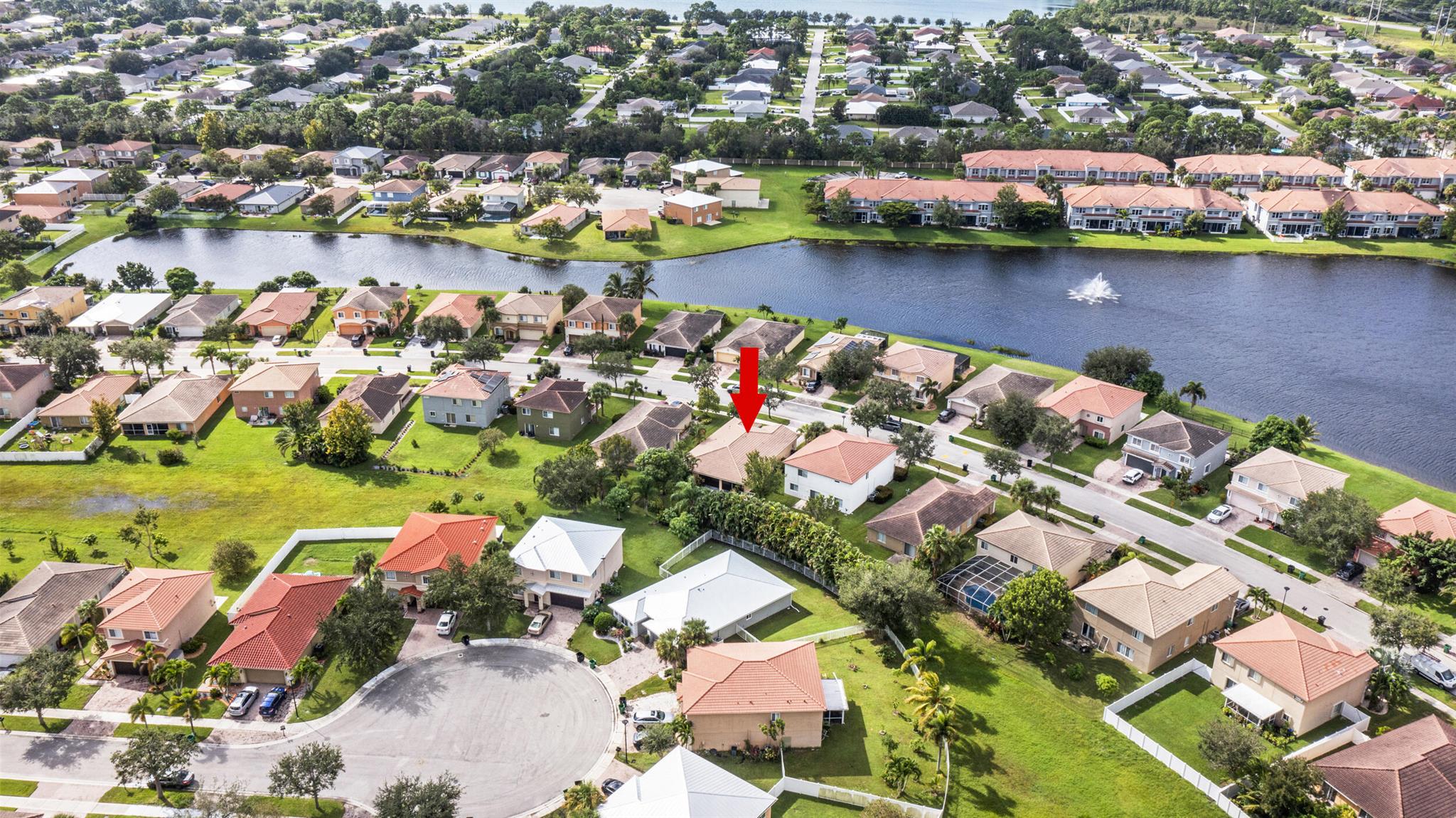 2064 SW Newport Isles Boulevard