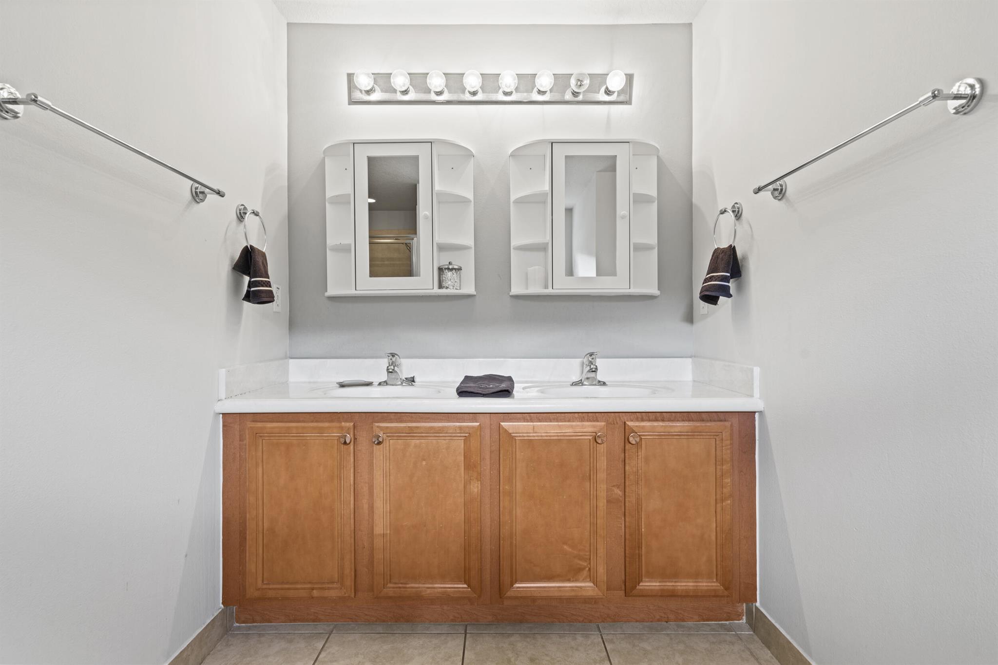 2064 SW Newport Isles Boulevard