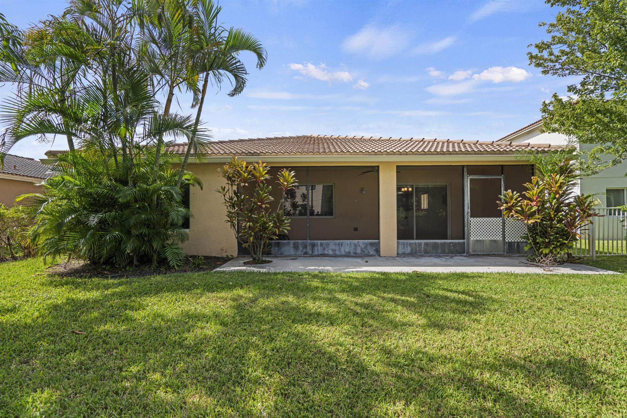 2064 SW Newport Isles Boulevard