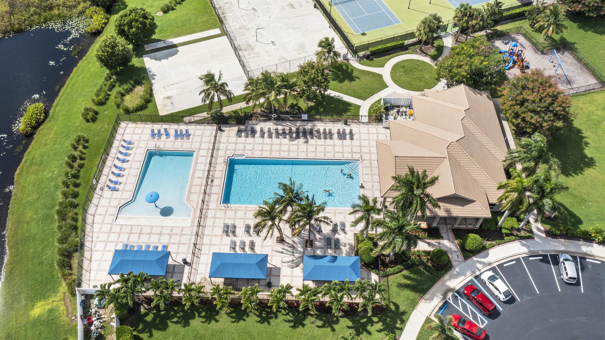 2064 SW Newport Isles Boulevard