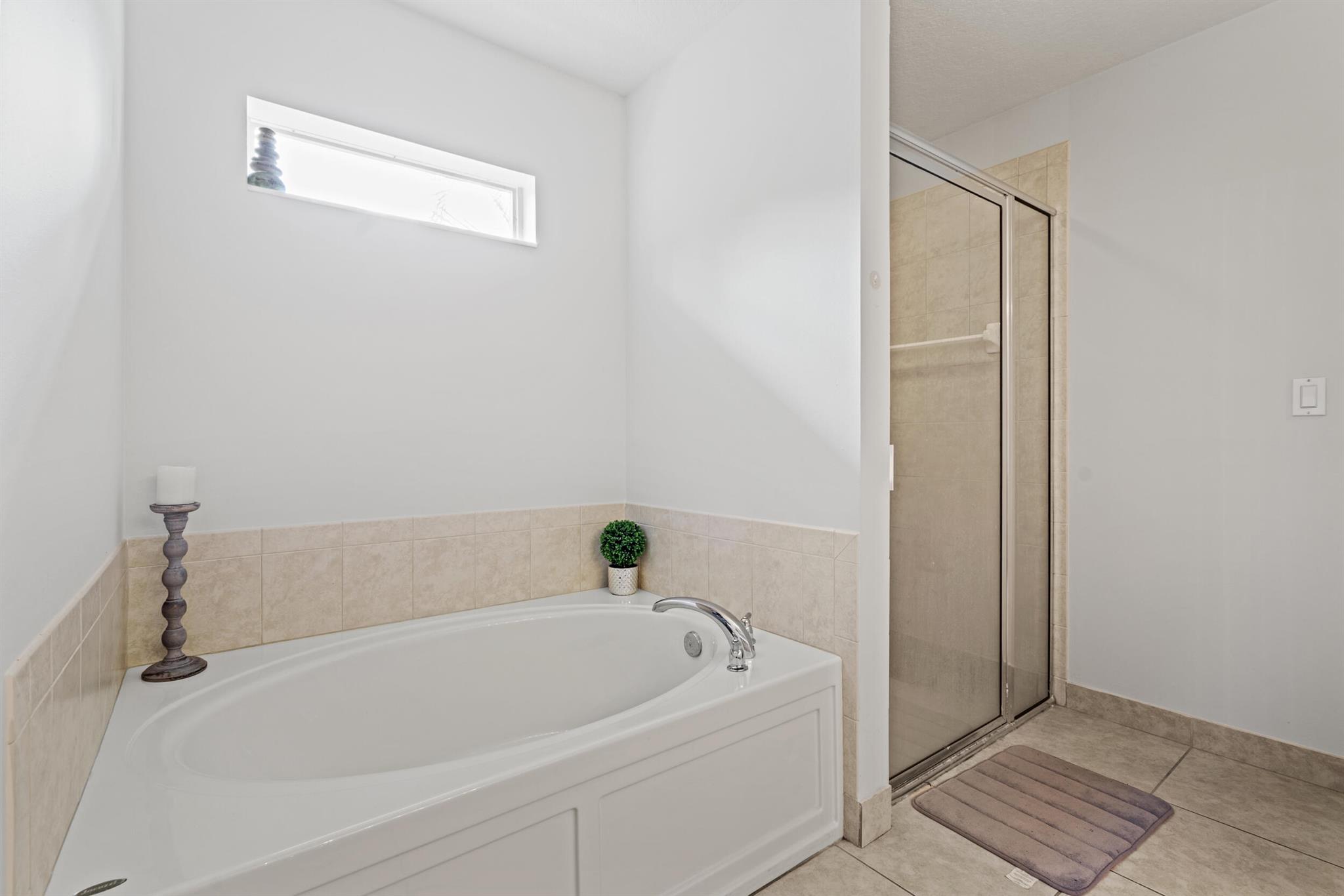 2064 SW Newport Isles Boulevard