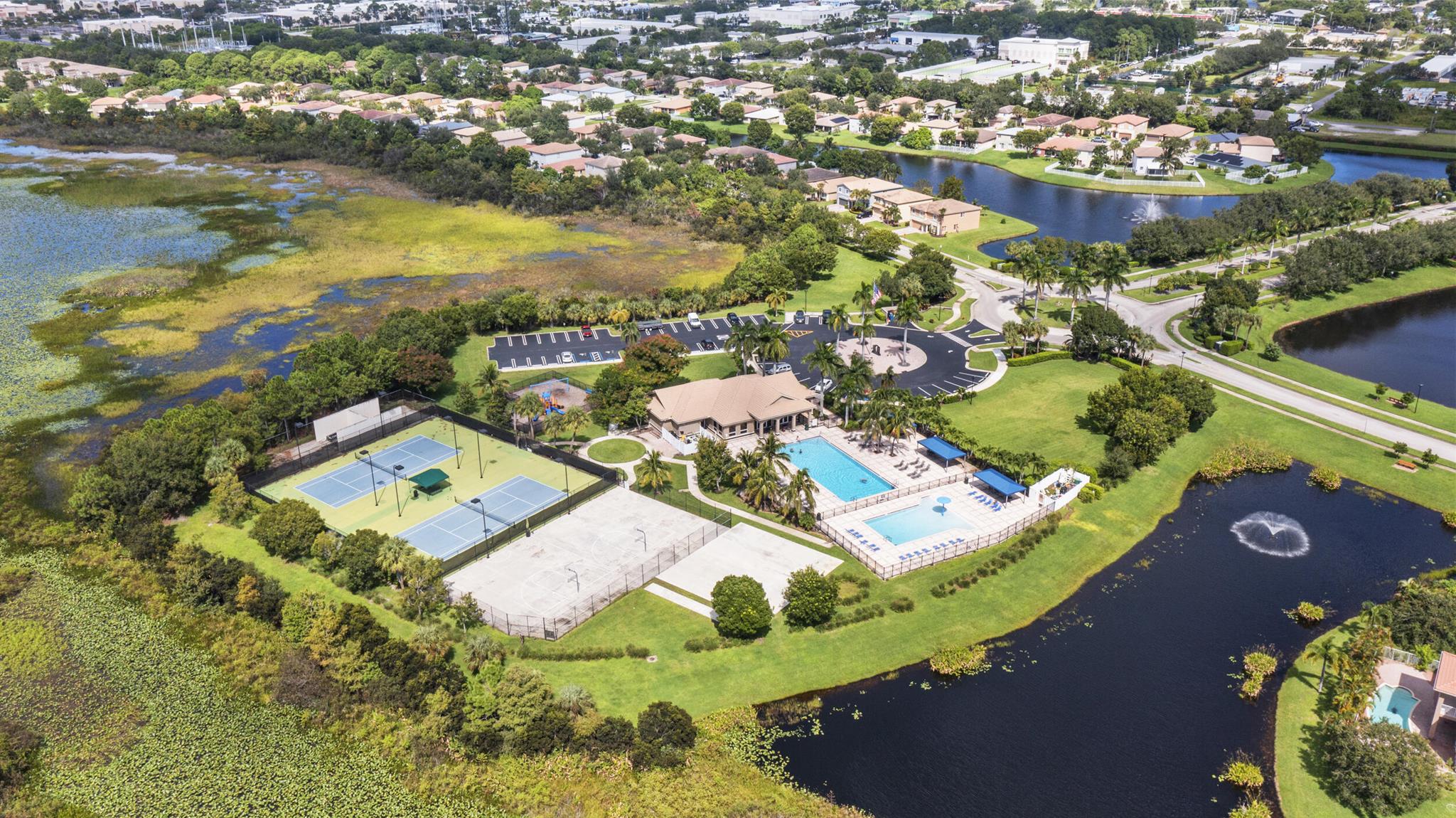 2064 SW Newport Isles Boulevard