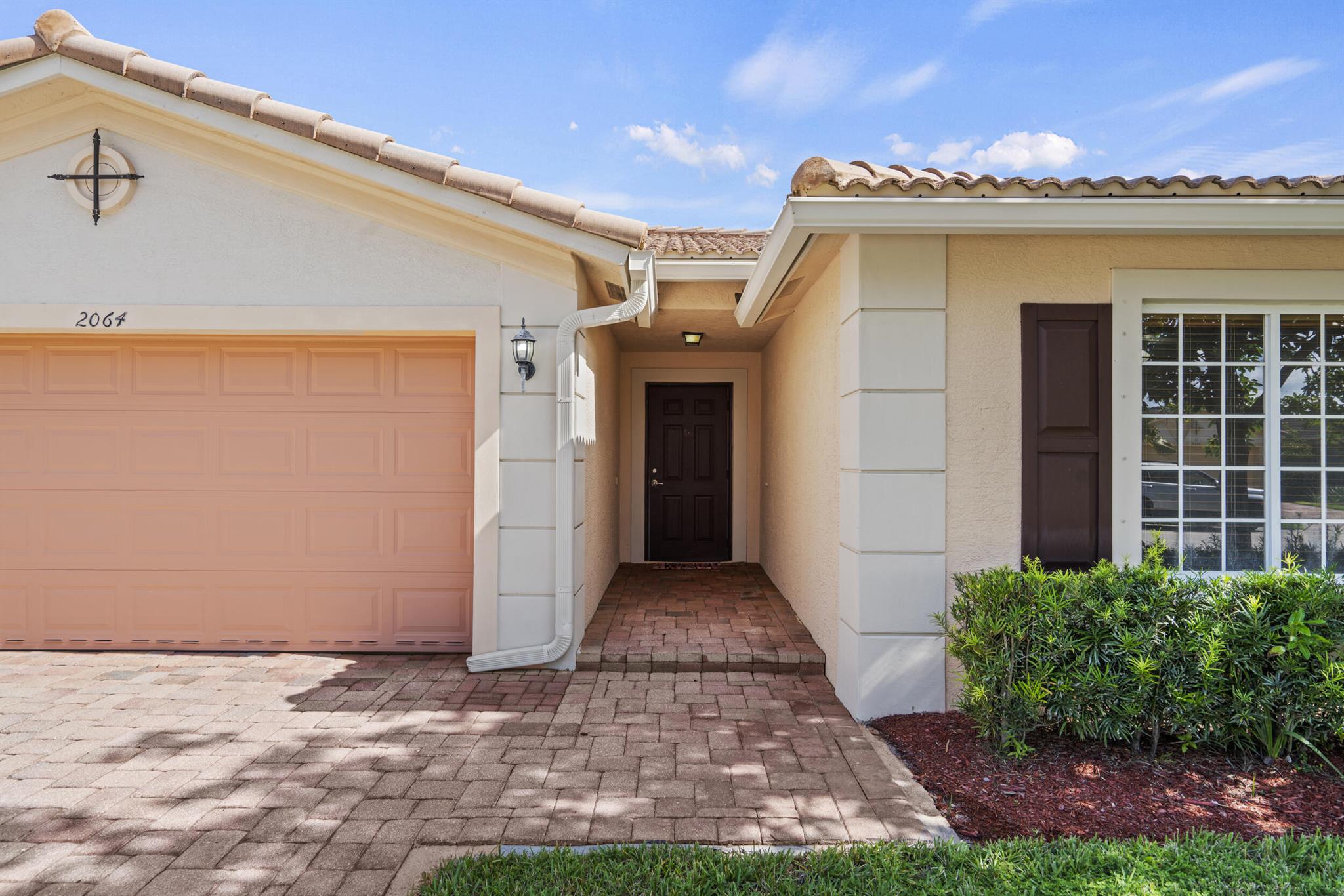 2064 SW Newport Isles Boulevard