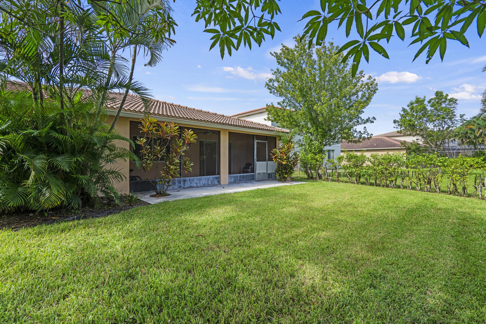 2064 SW Newport Isles Boulevard