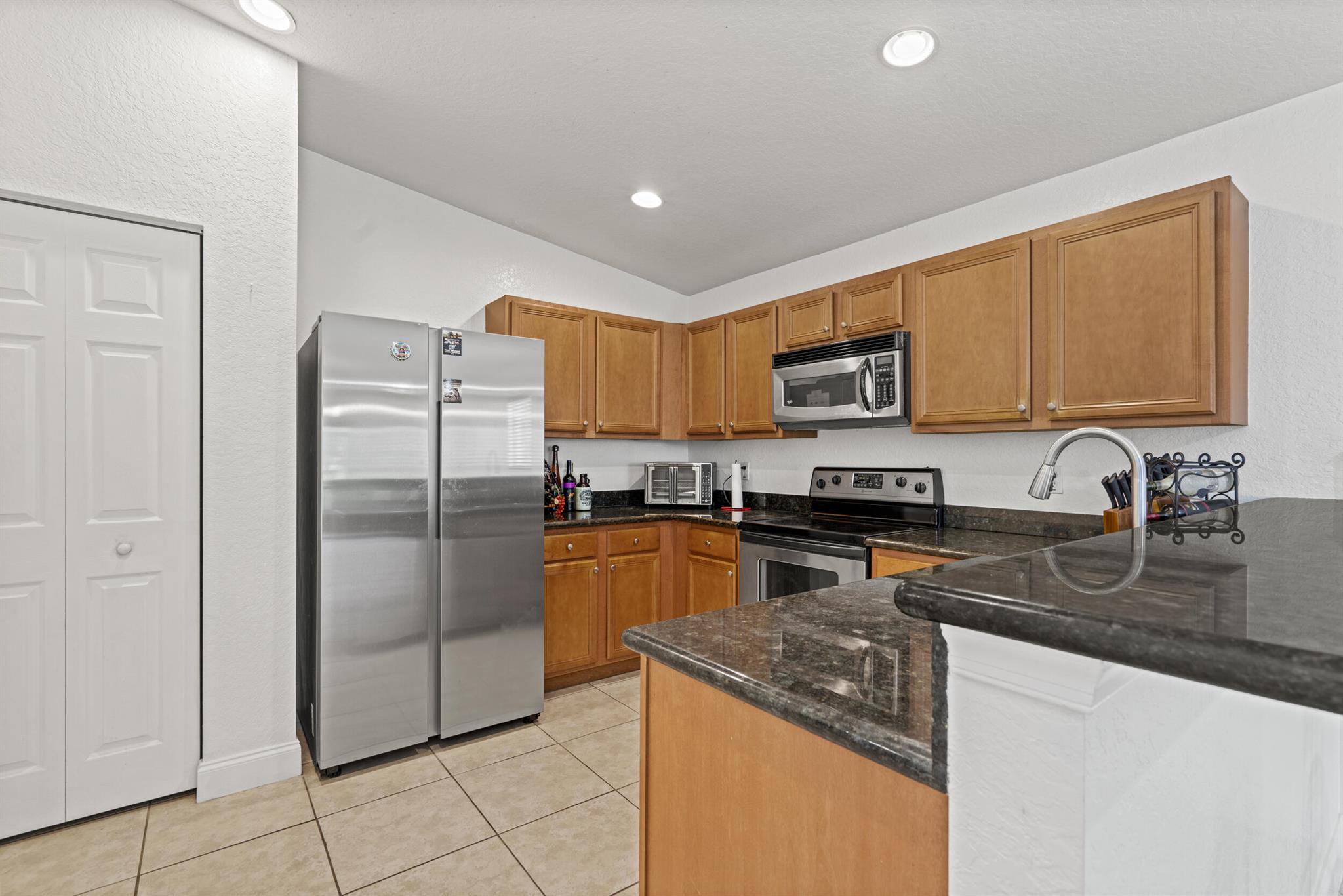 2064 SW Newport Isles Boulevard