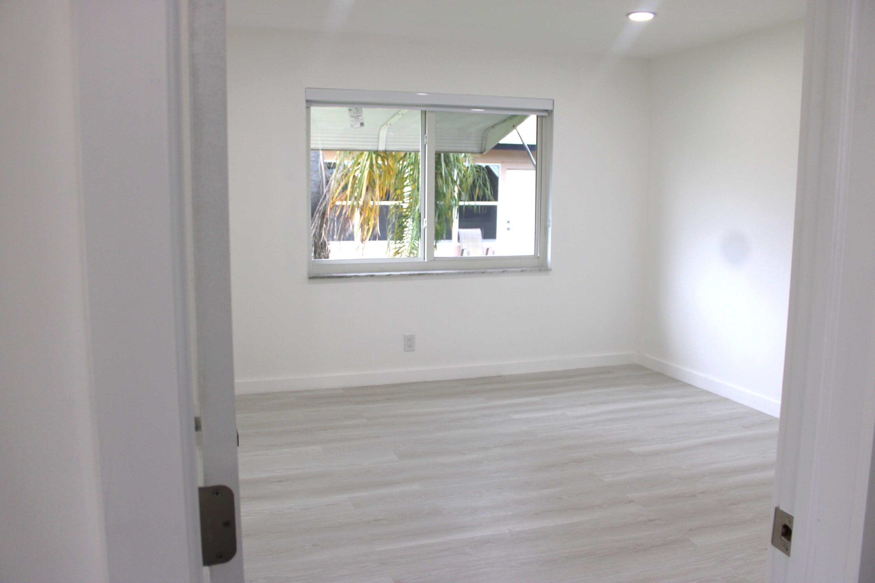 887 North Drive A