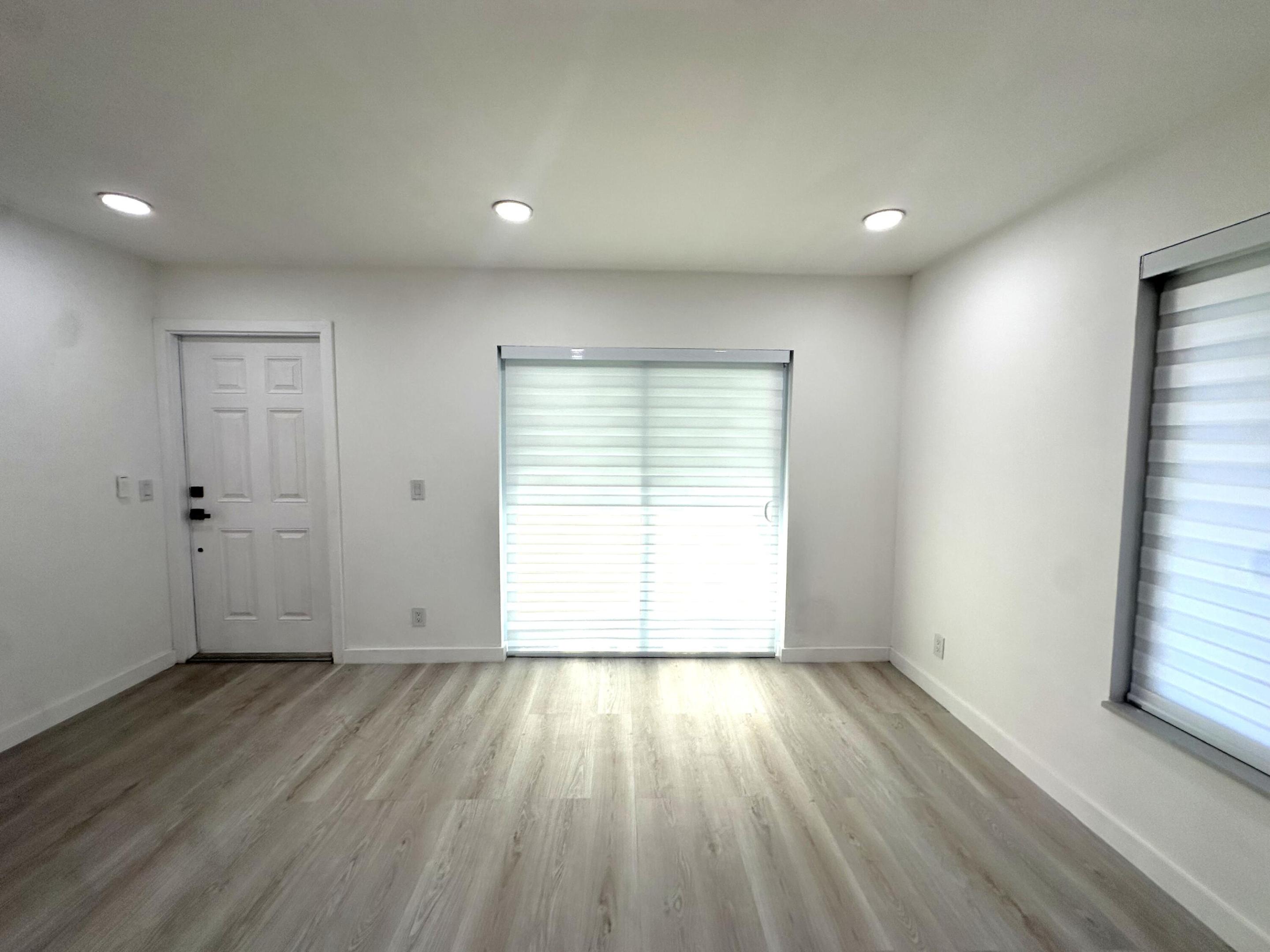 887 North Drive A