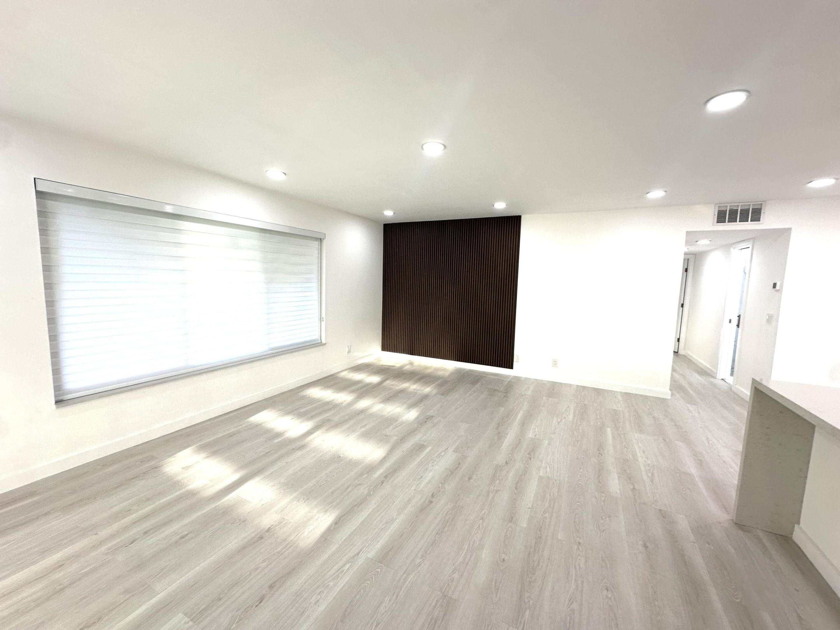 887 North Drive A