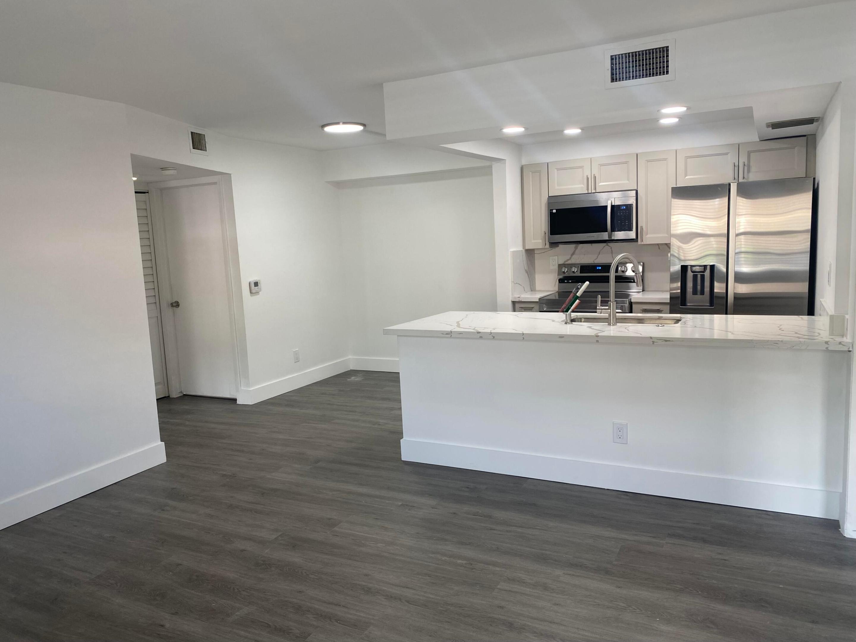 9466 Boca Cove Circle 303