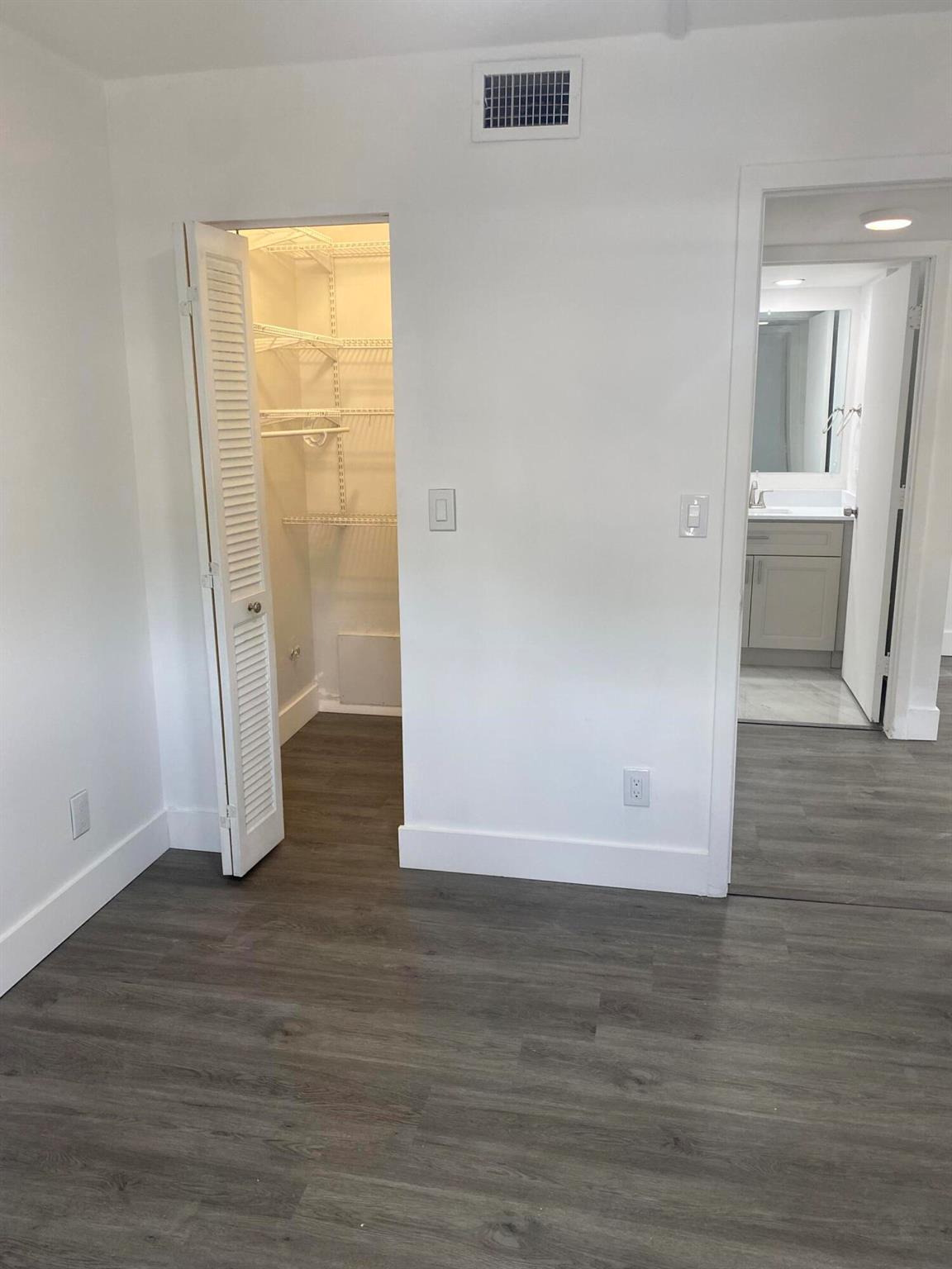 9466 Boca Cove Circle 303