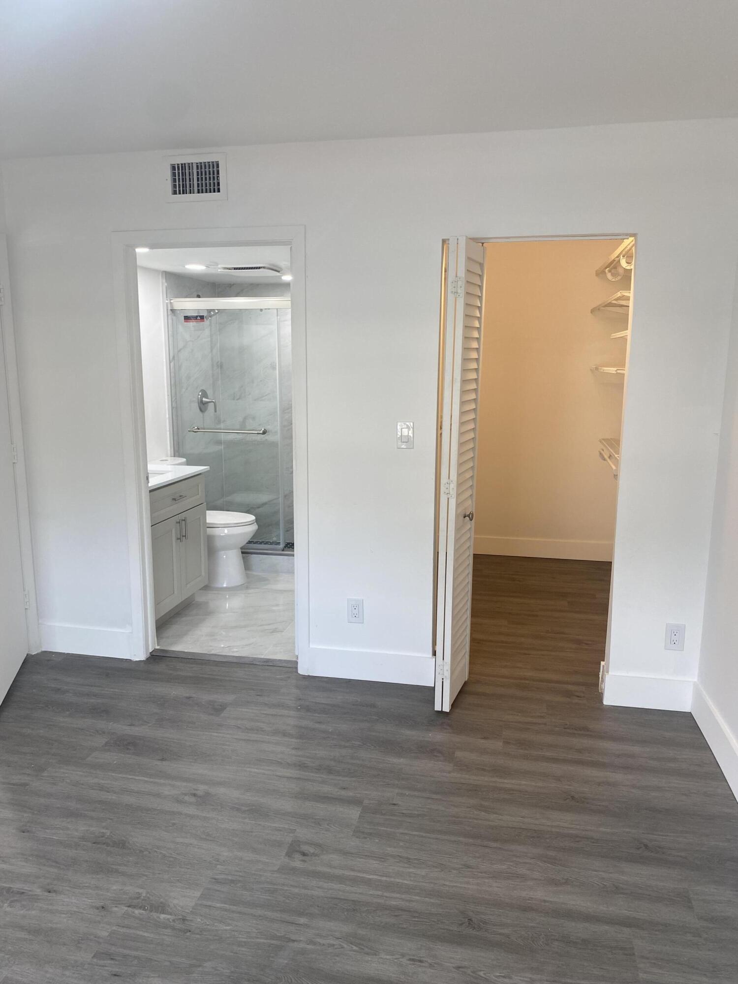 9466 Boca Cove Circle 303
