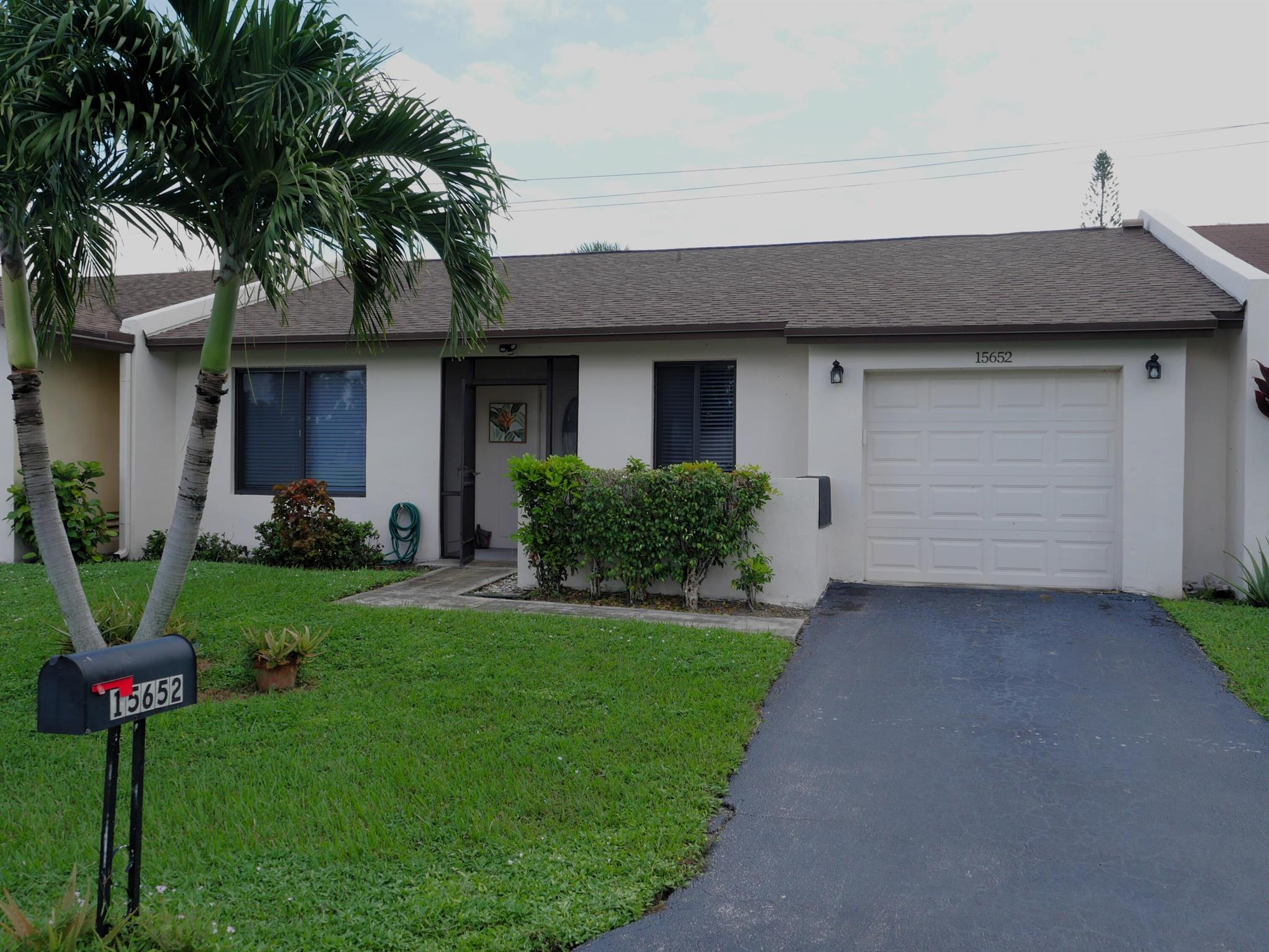 15652 Bottlebrush Circle