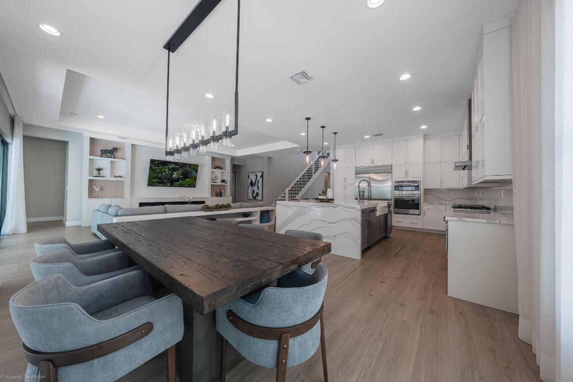 8652 Dream Falls Street