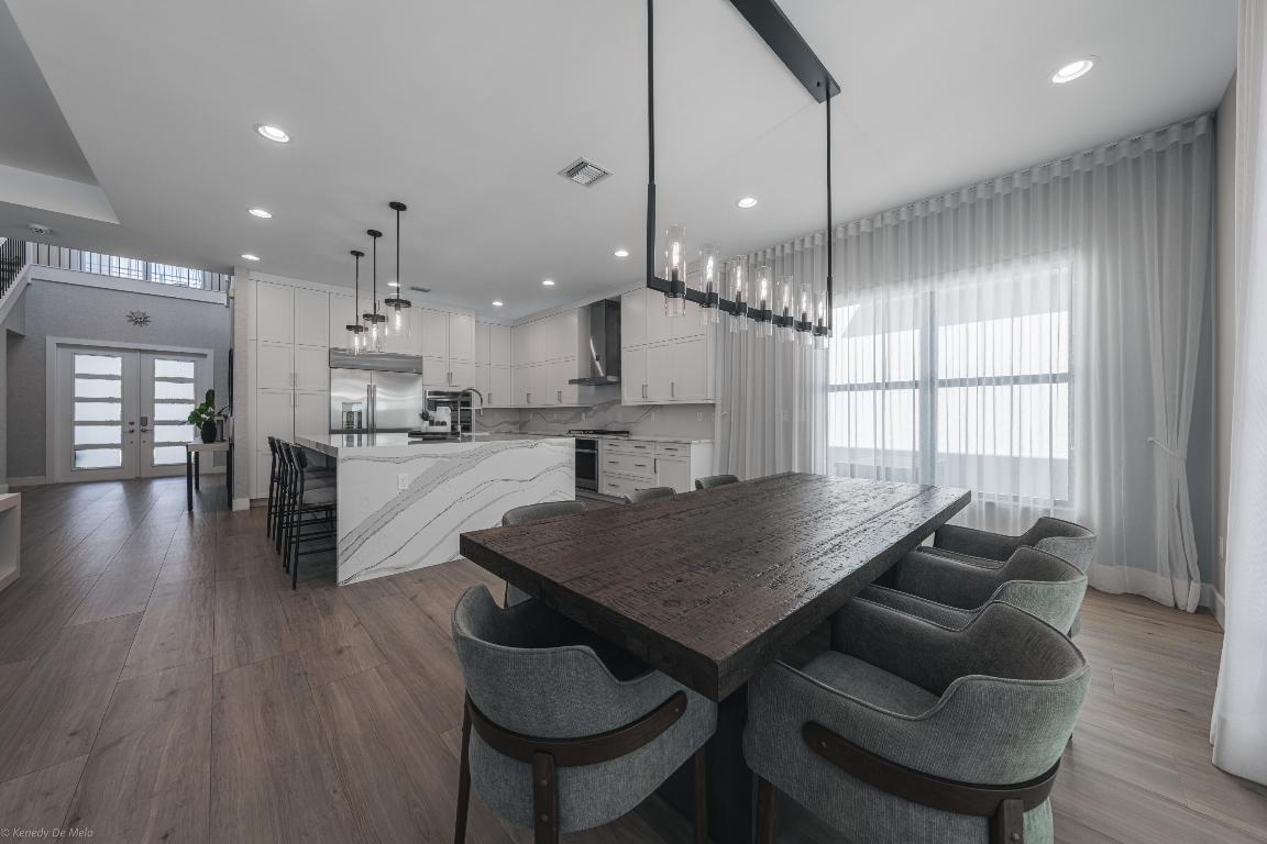 8652 Dream Falls Street