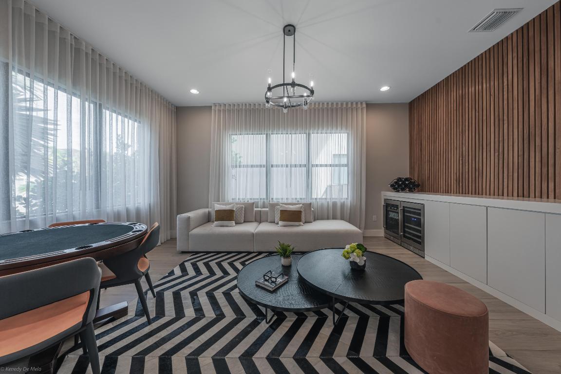 8652 Dream Falls Street