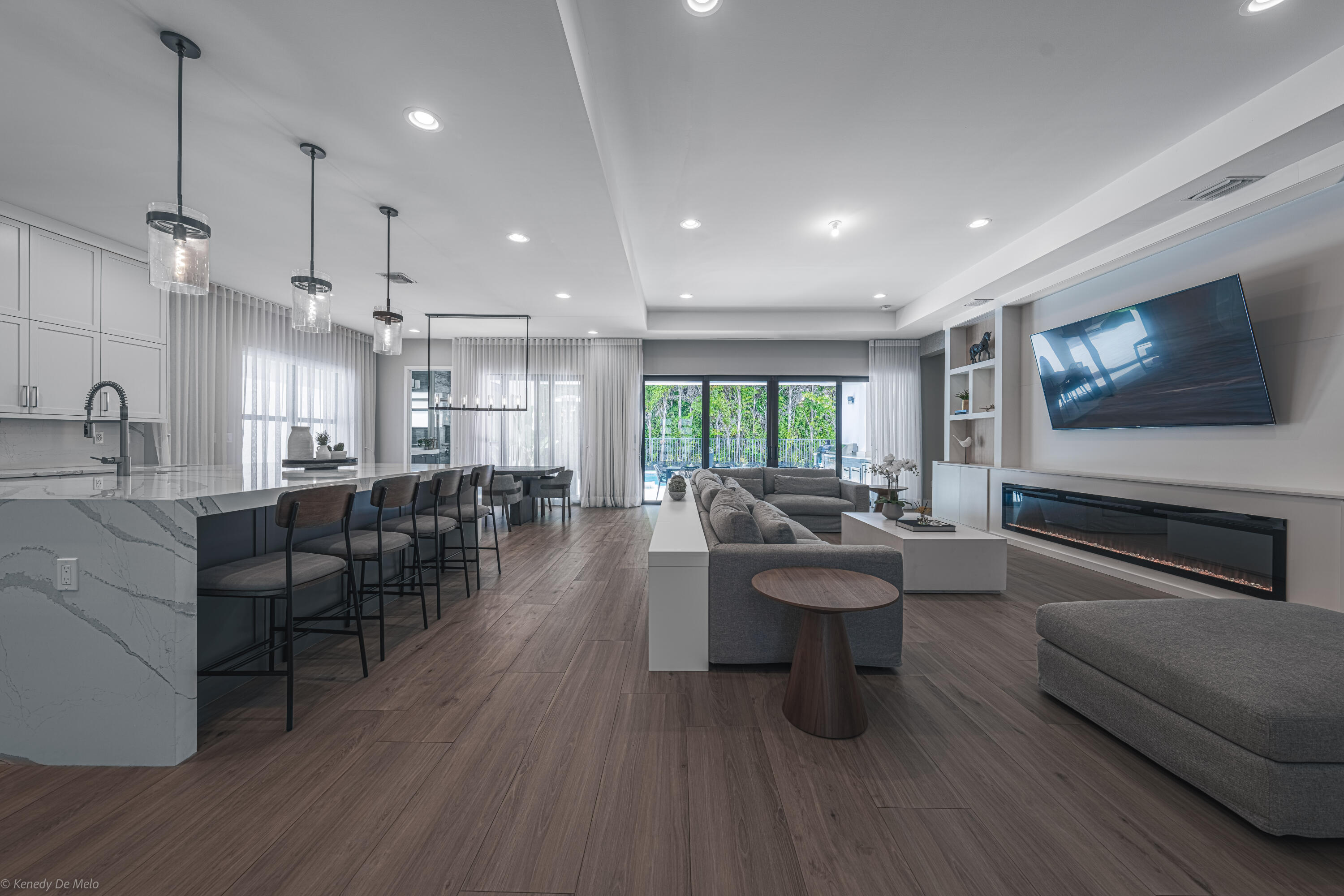 8652 Dream Falls Street