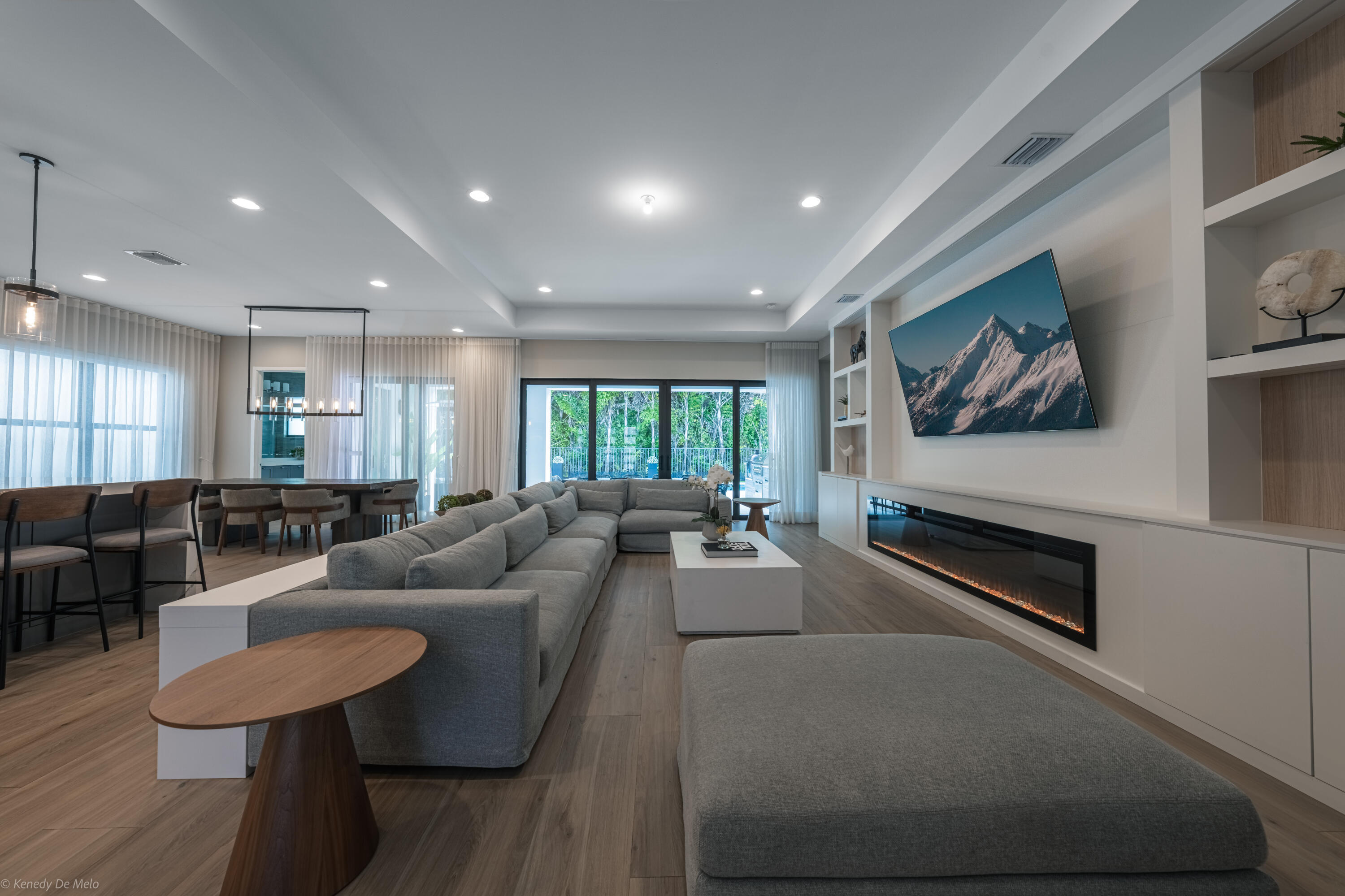 8652 Dream Falls Street