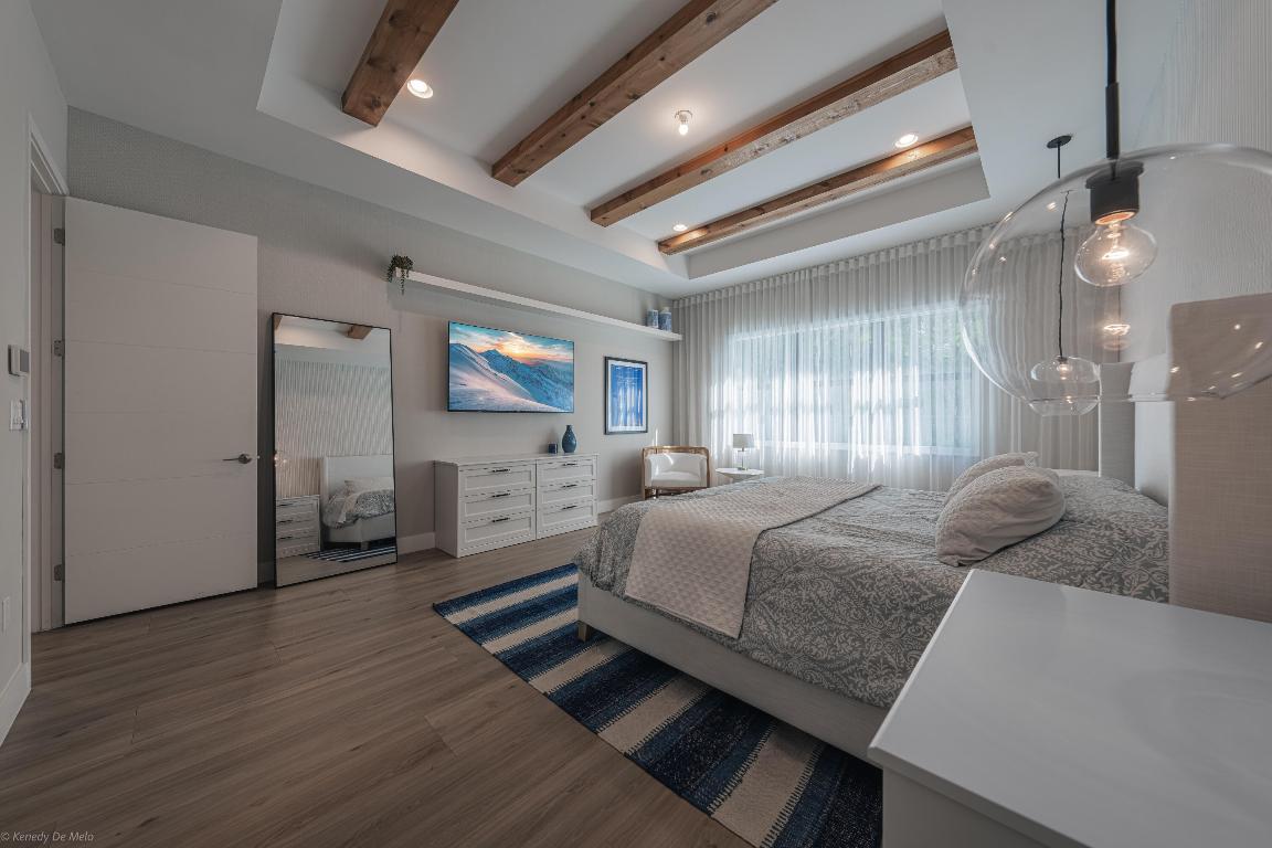 8652 Dream Falls Street