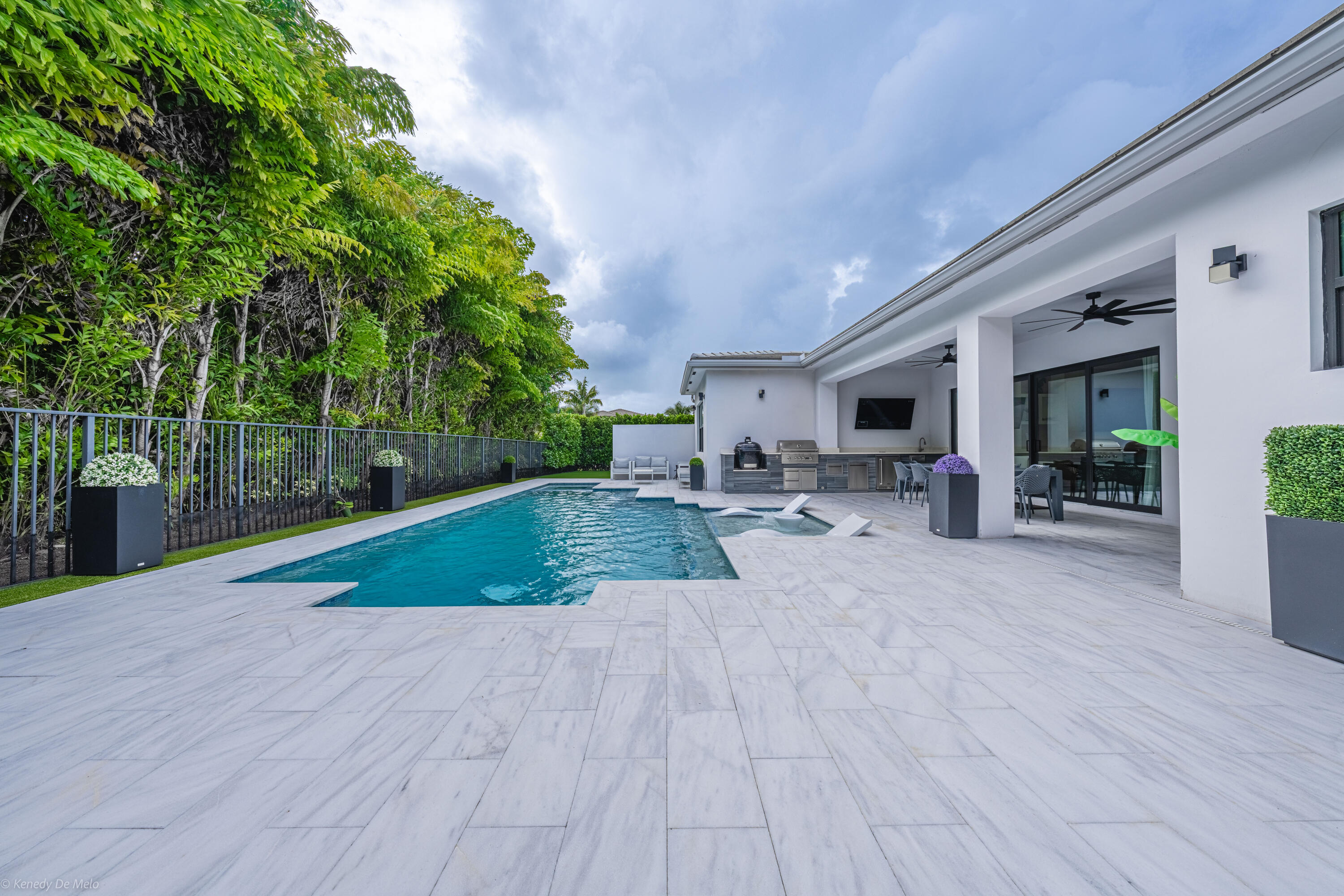 8652 Dream Falls Street