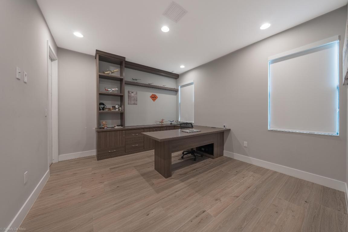 8652 Dream Falls Street