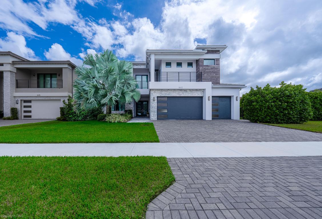 8652 Dream Falls Street