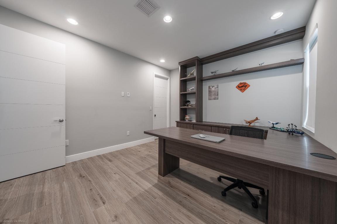 8652 Dream Falls Street