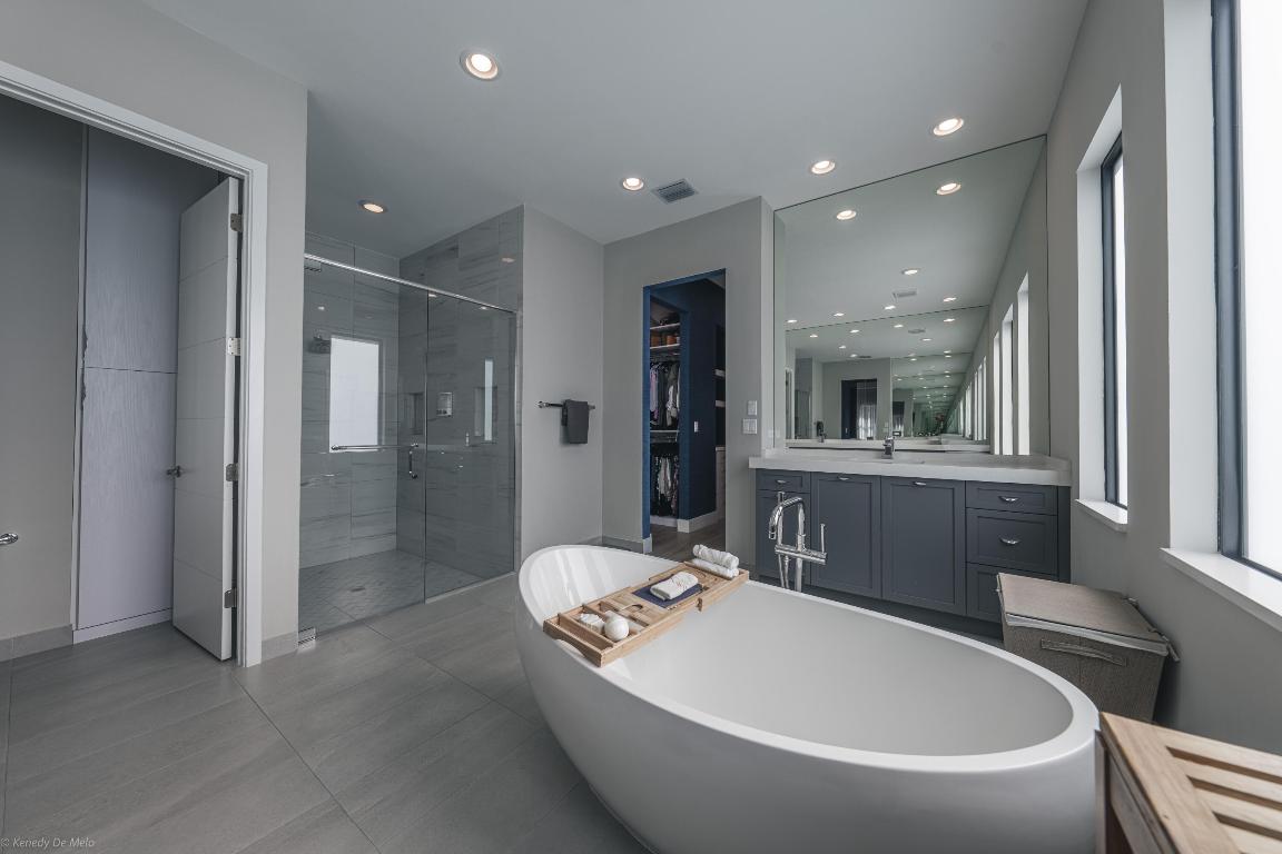 8652 Dream Falls Street