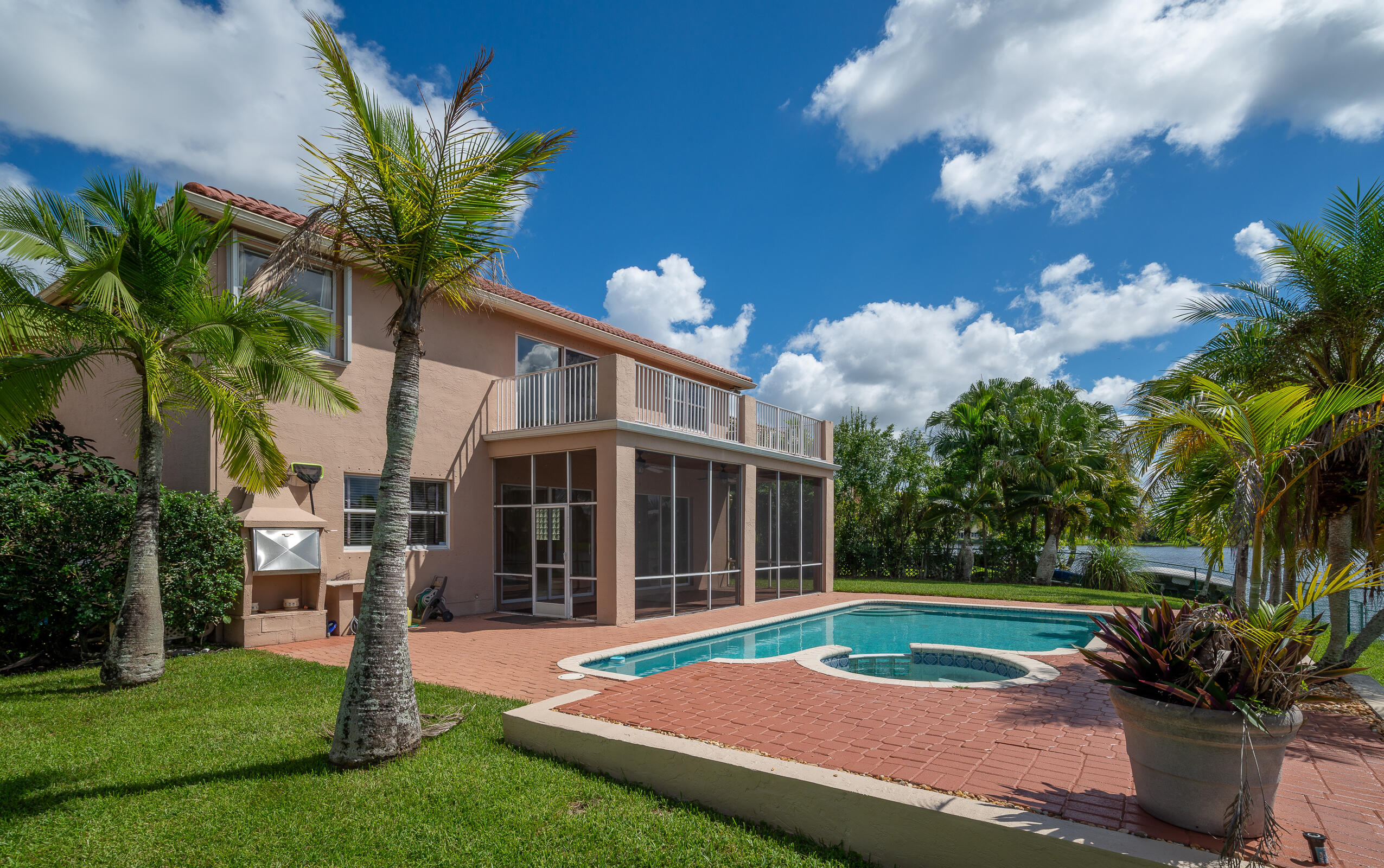 122 SW 164th Terrace