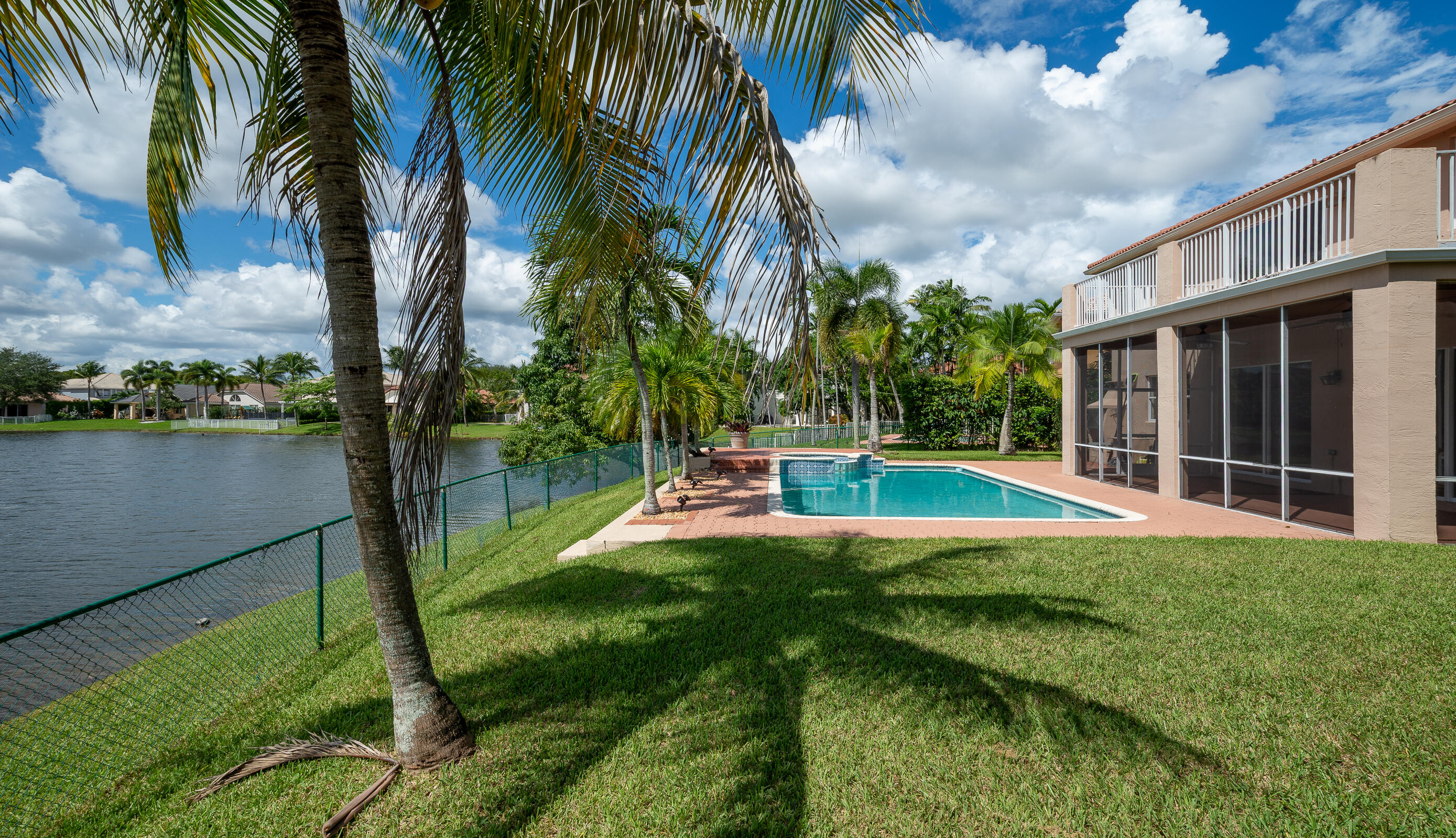 122 SW 164th Terrace