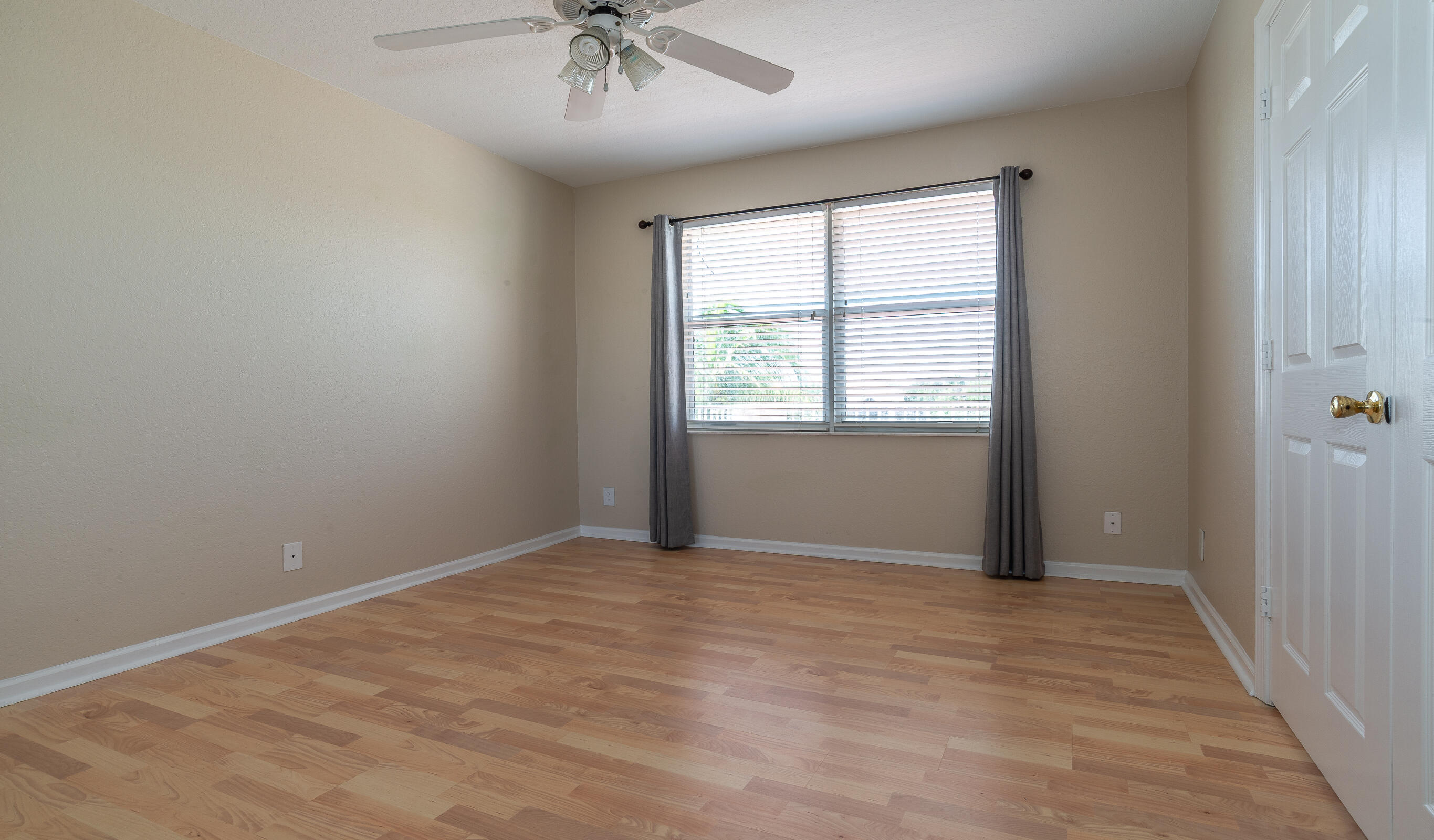 122 SW 164th Terrace