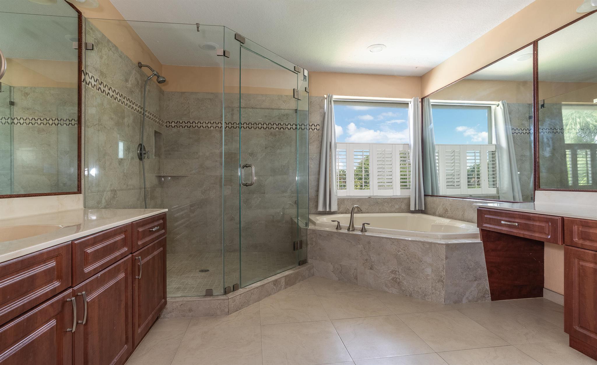 122 SW 164th Terrace