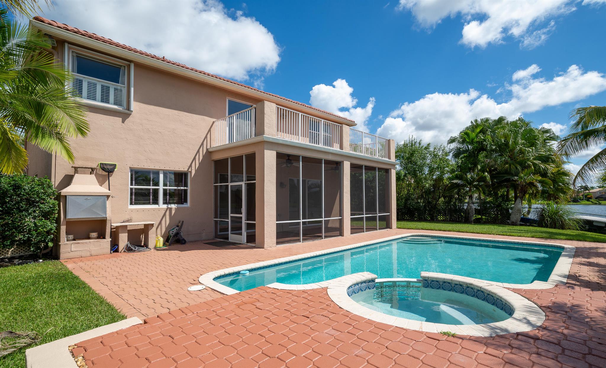 122 SW 164th Terrace