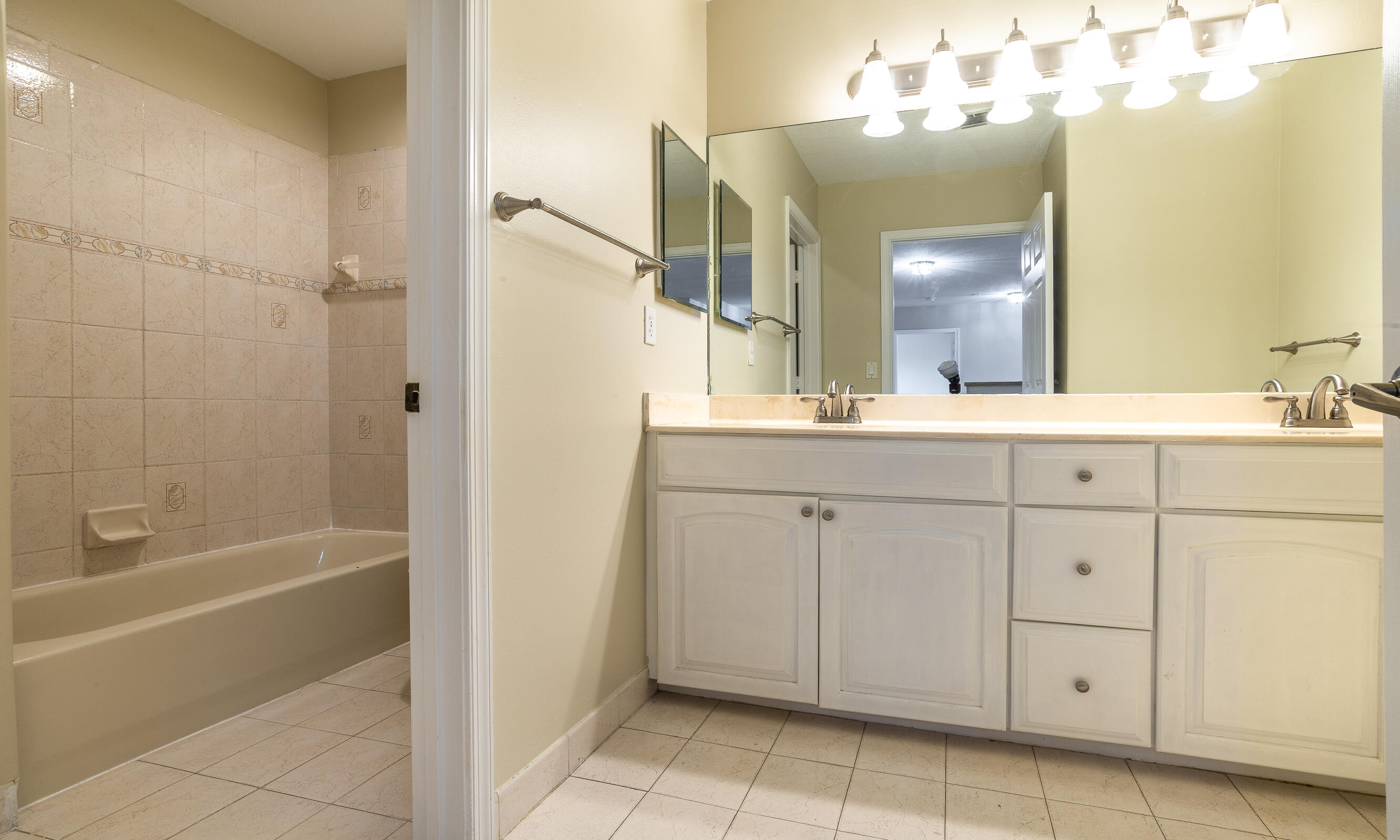 122 SW 164th Terrace