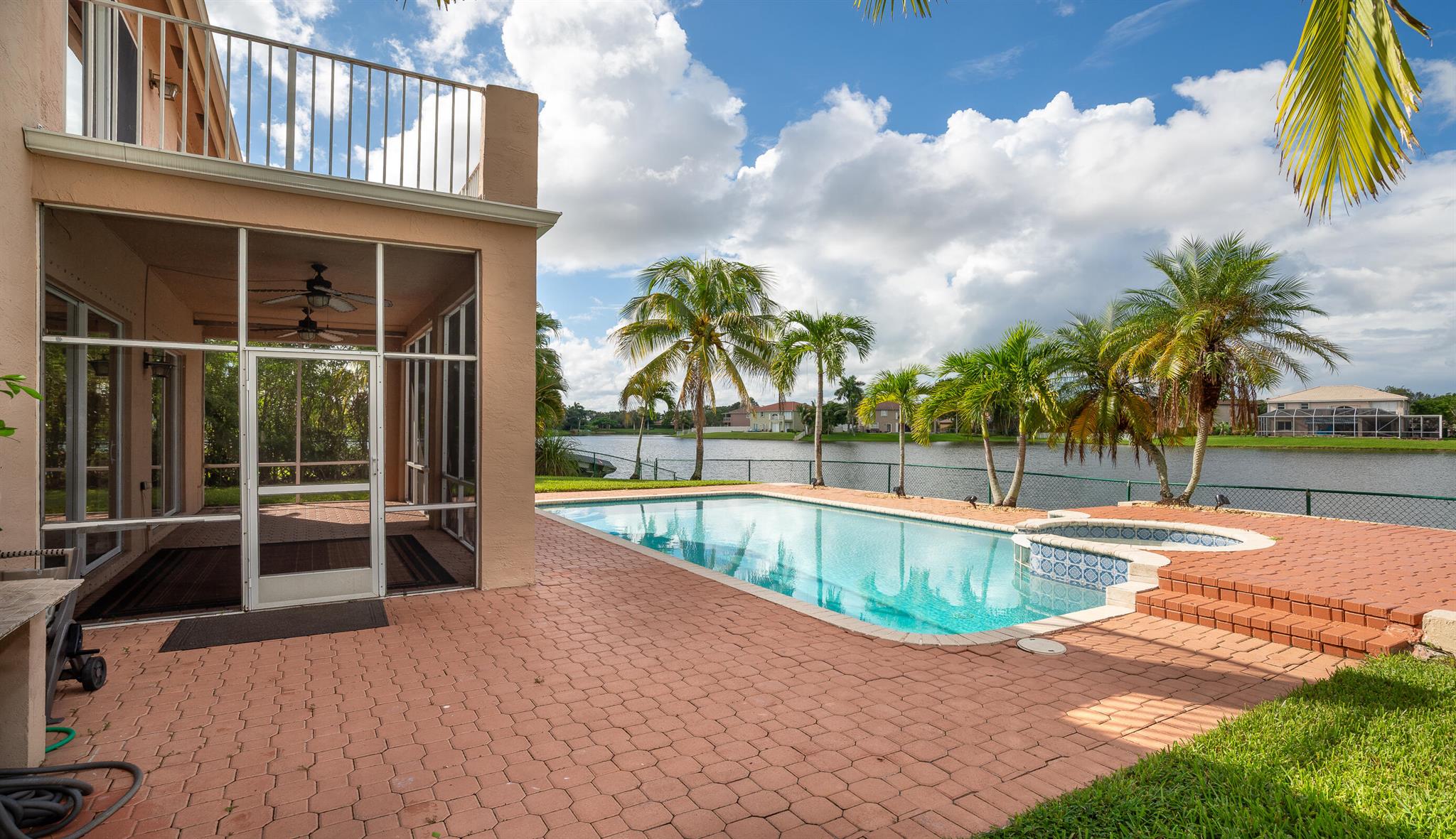 122 SW 164th Terrace