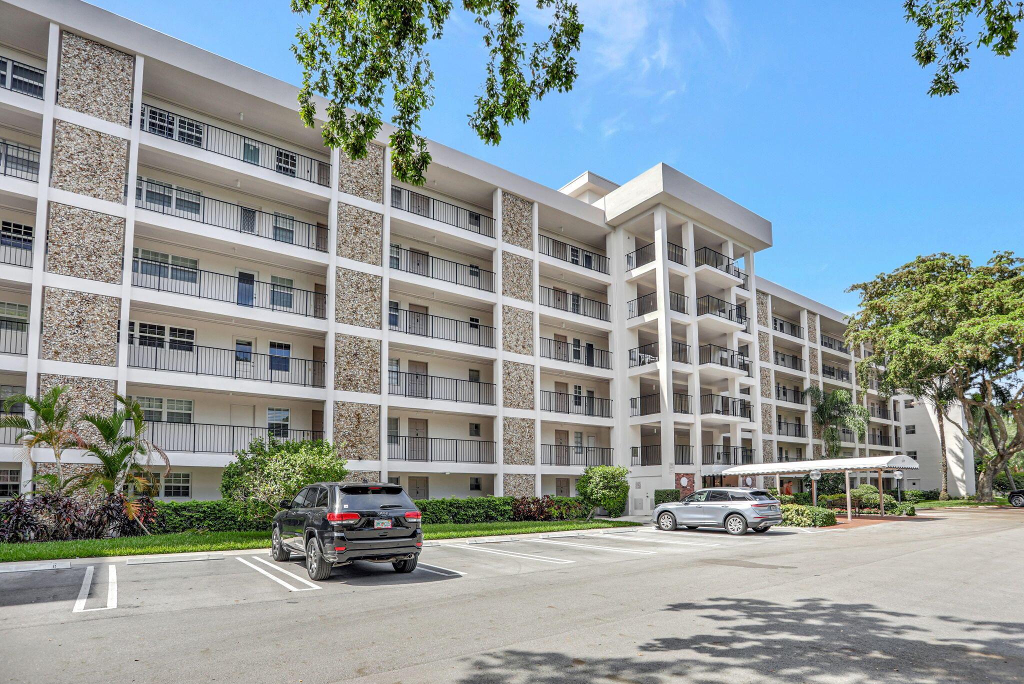 2751 N Palm Aire Drive 304