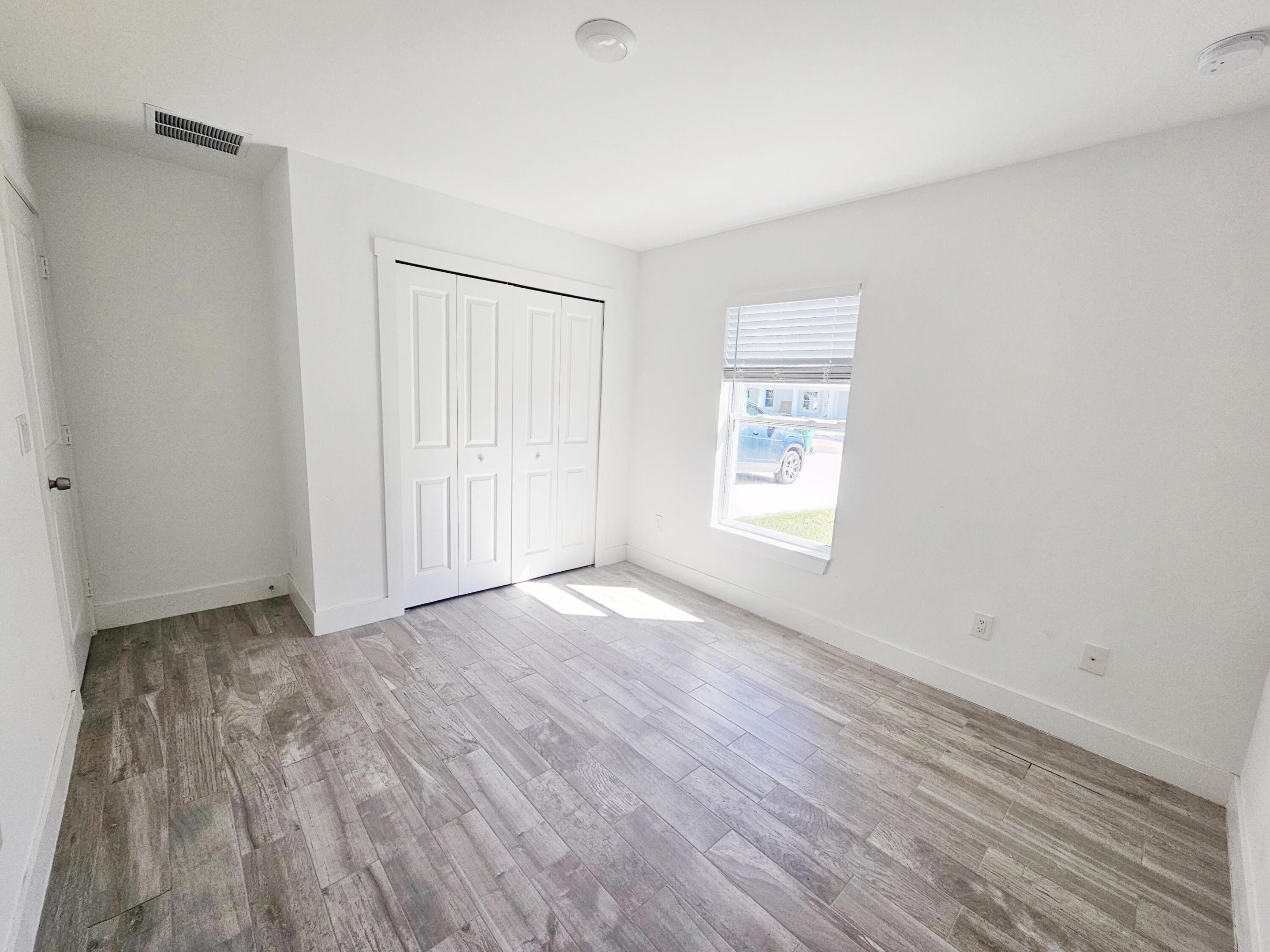 2447 NW 5th Street