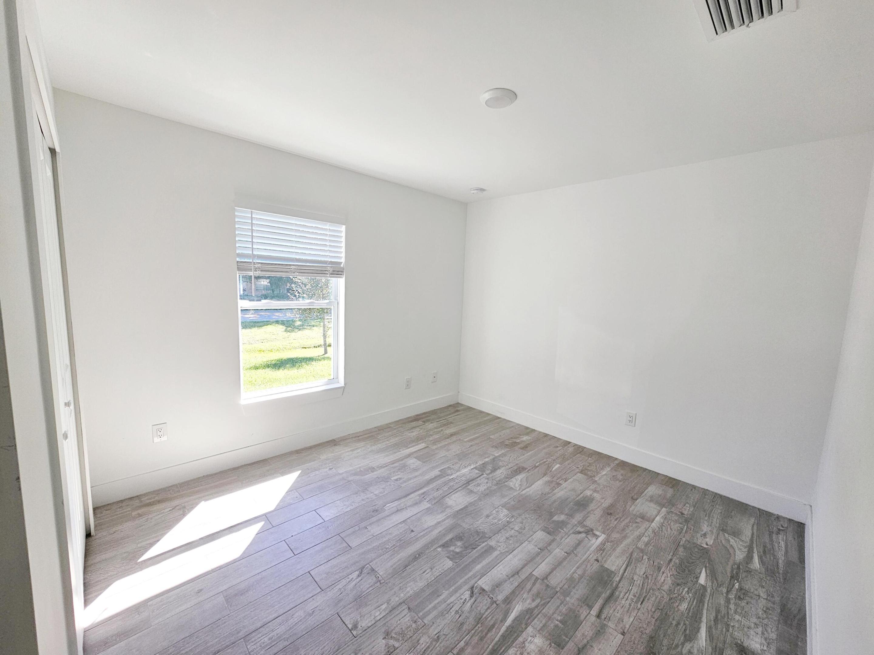 2447 NW 5th Street