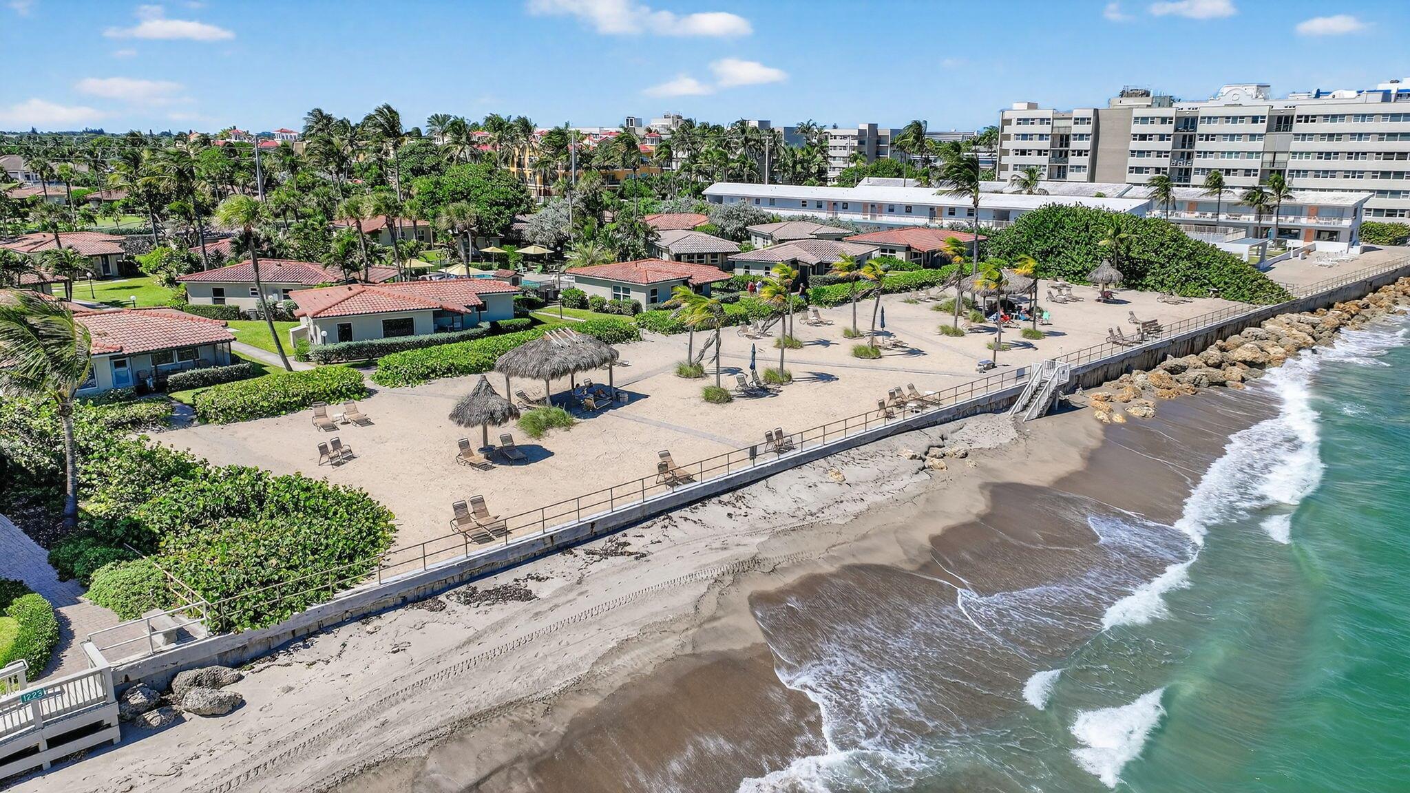 1225 Hillsboro Mile N2