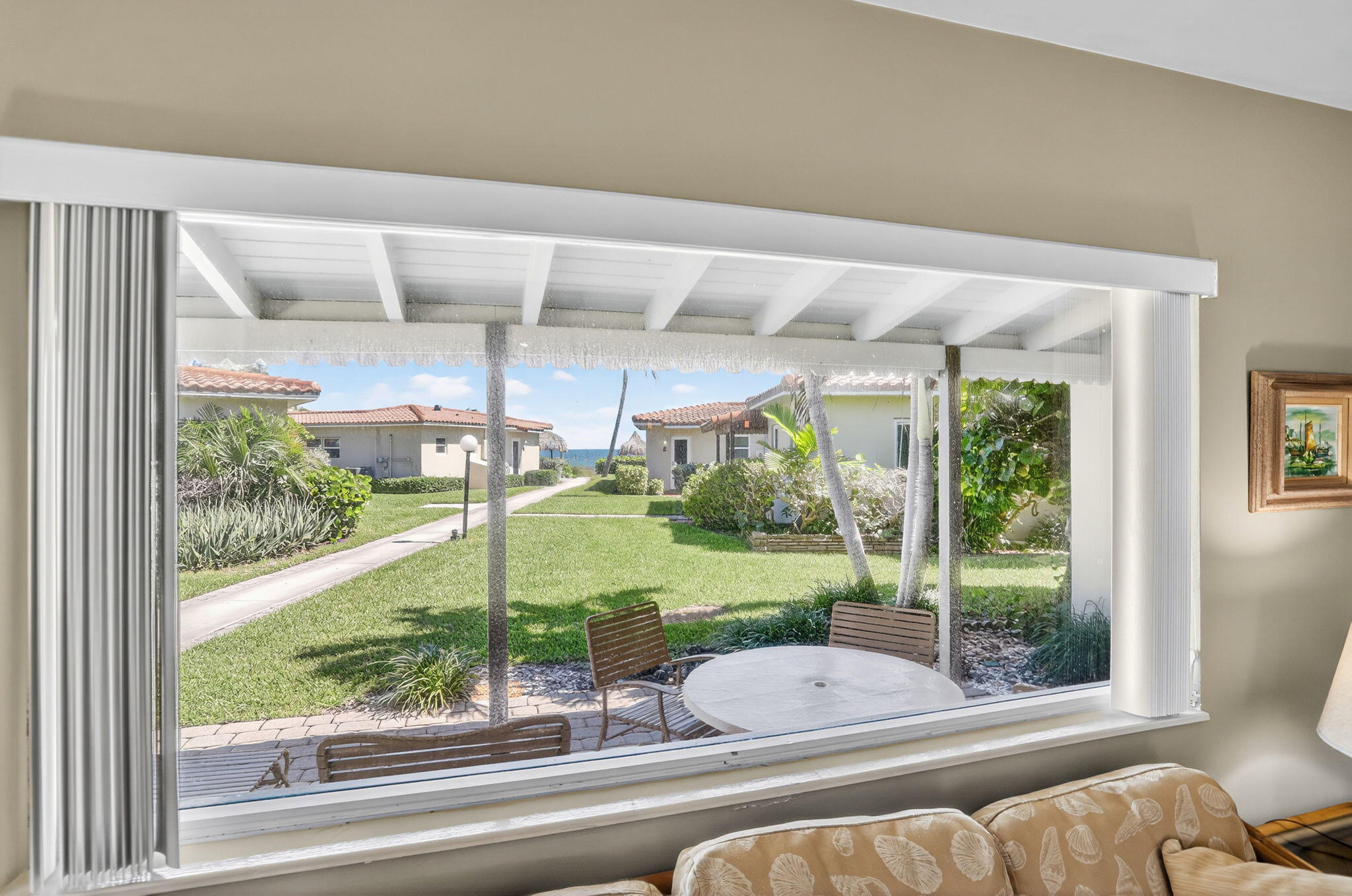 1225 Hillsboro Mile N2