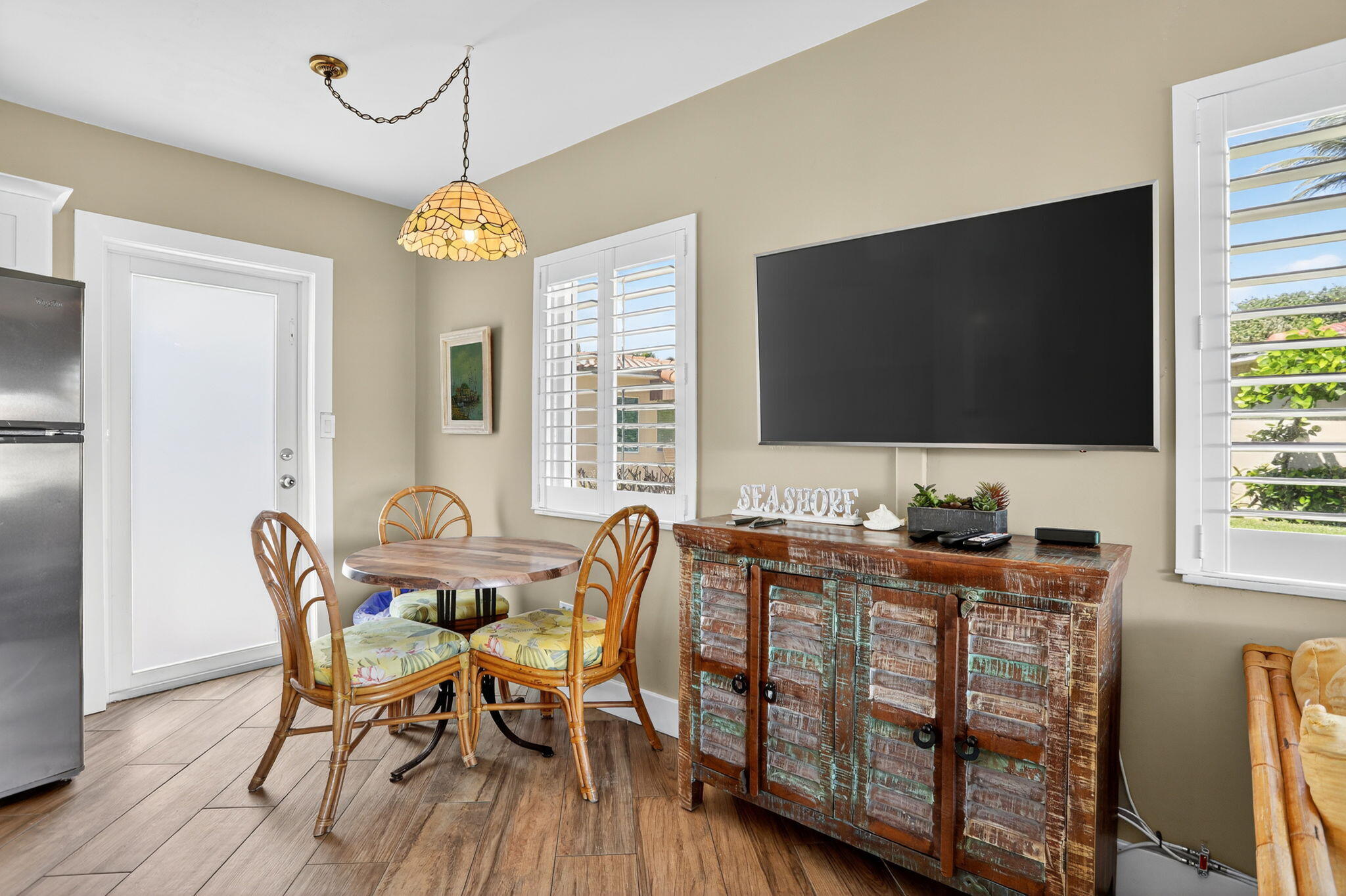 1225 Hillsboro Mile N2